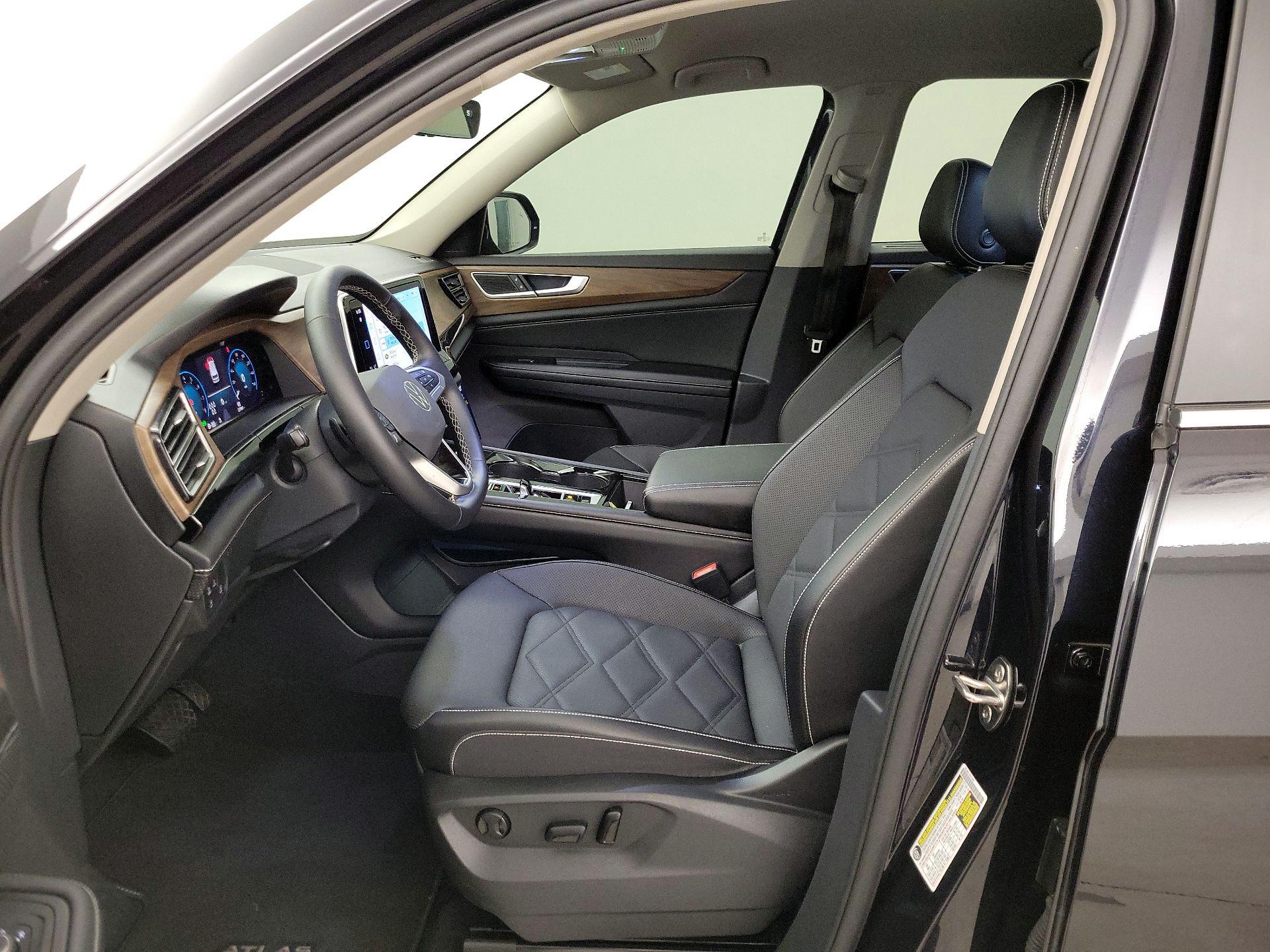 Thumbnail: 2024 Volkswagen Atlas - 11