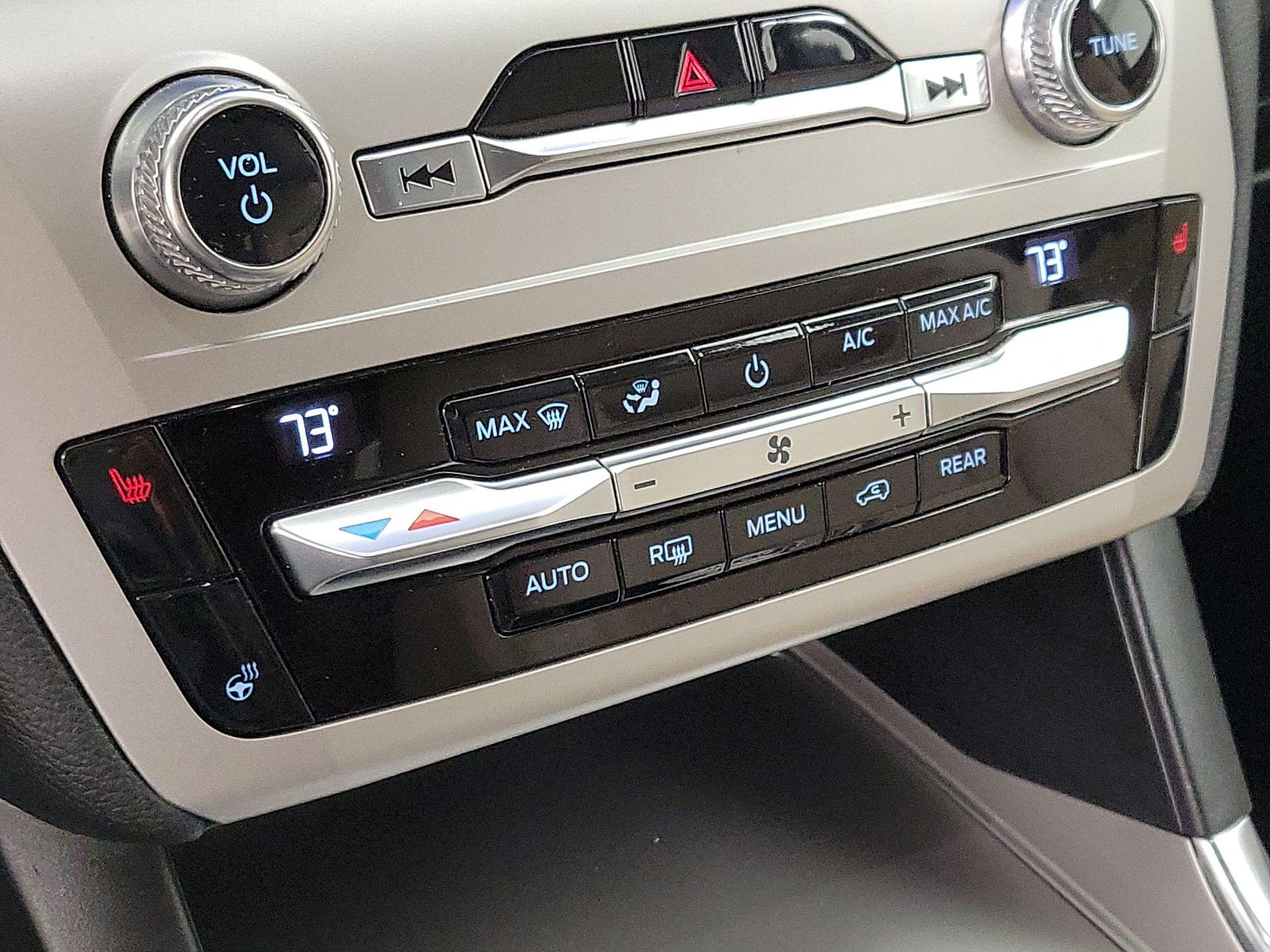 Thumbnail: 2021 Ford Explorer - 16