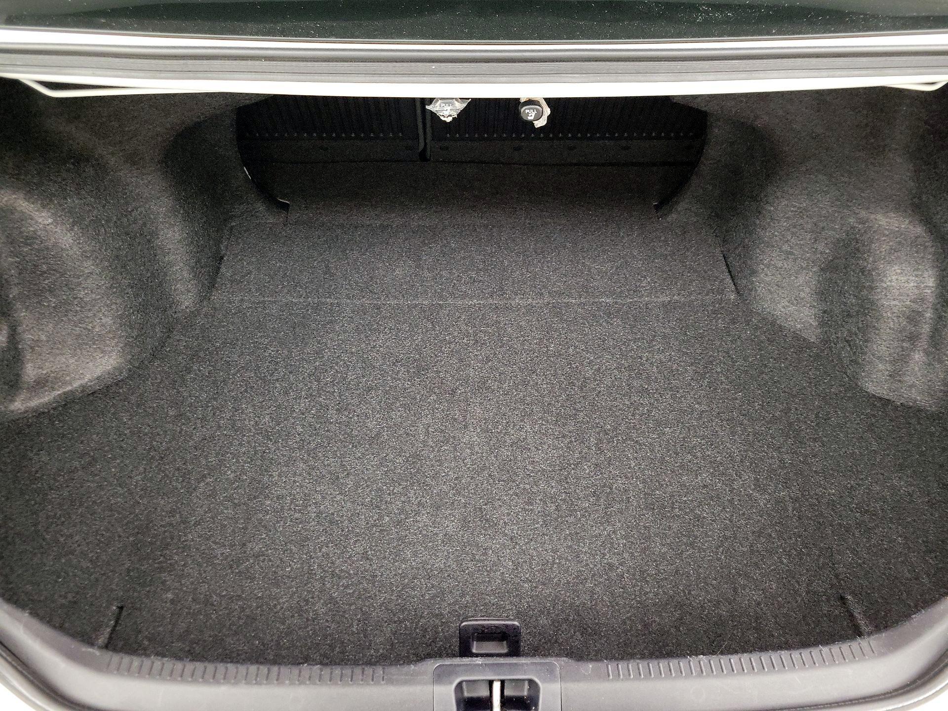 Thumbnail: 2017 Toyota Camry - 20