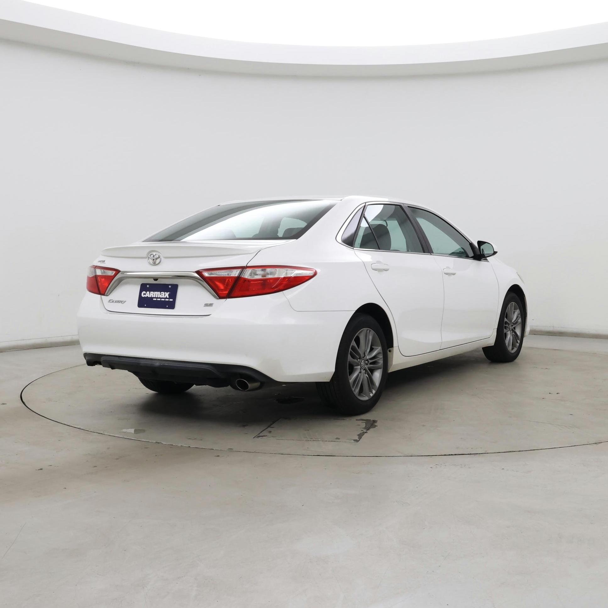 Thumbnail: 2017 Toyota Camry - 8