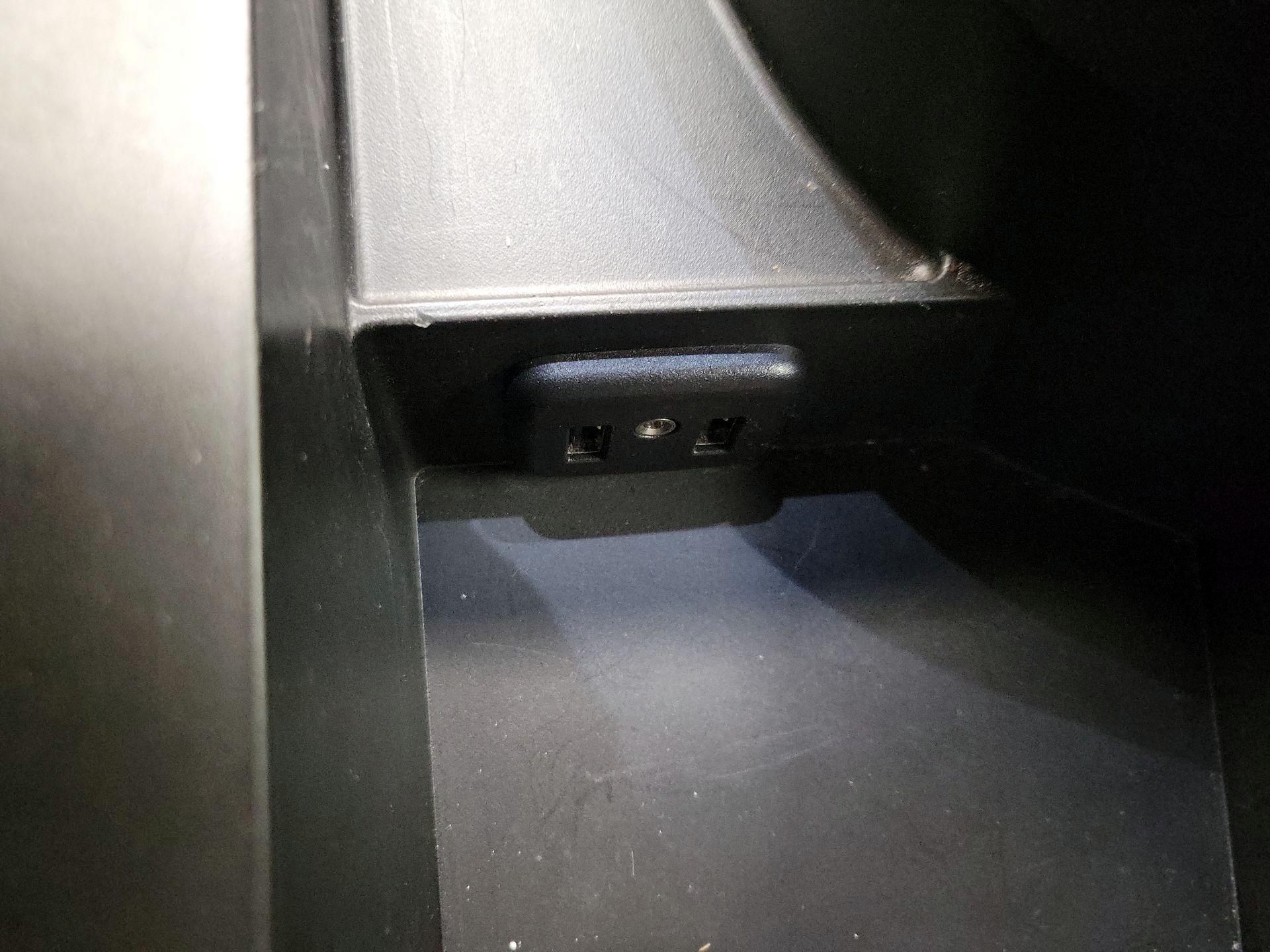 Thumbnail: 2018 Chevrolet Camaro - 17