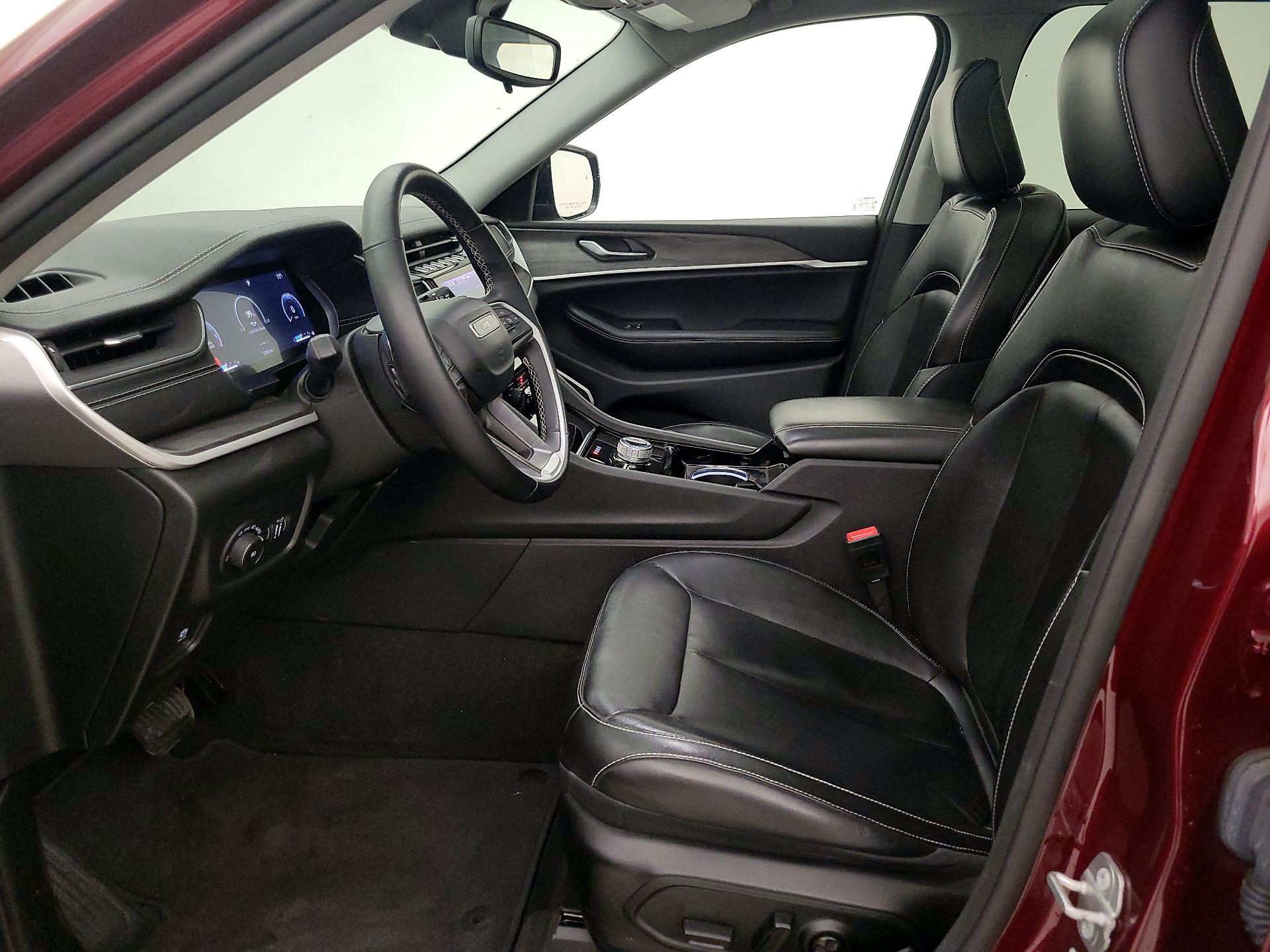 Thumbnail: 2022 Jeep Grand Cherokee - 11