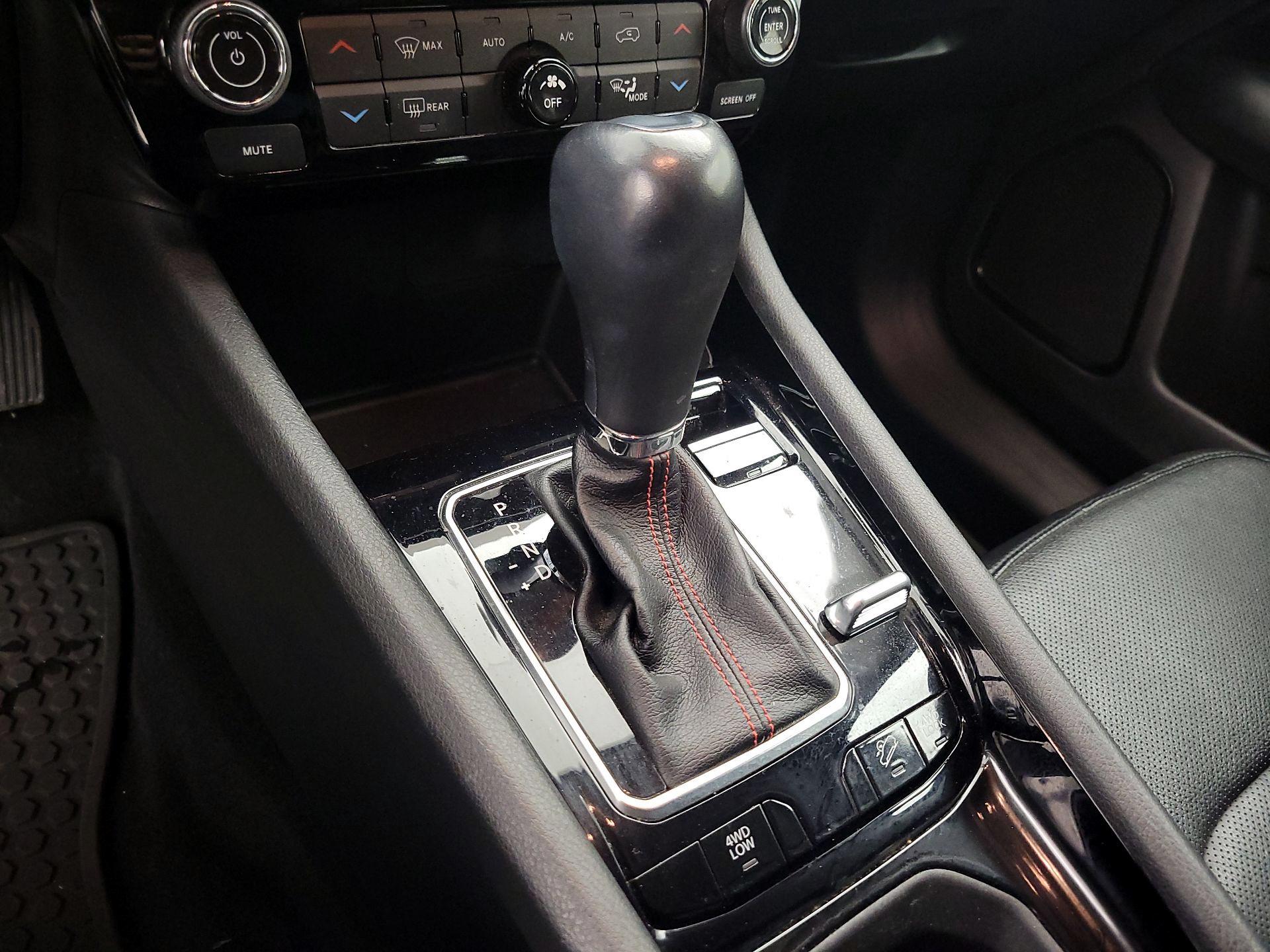 Thumbnail: 2022 Jeep Compass - 17