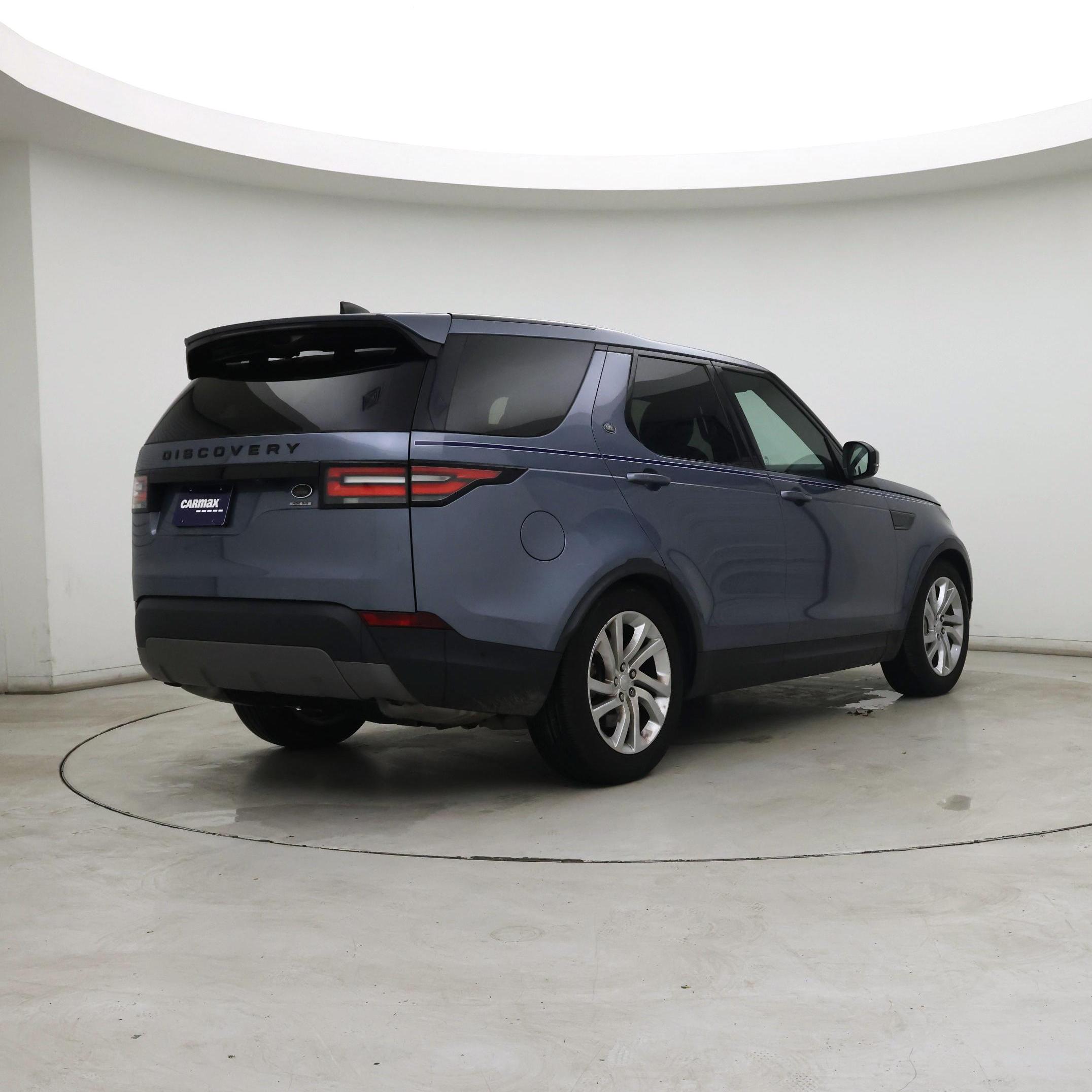 Thumbnail: 2020 Land Rover Discovery - 8