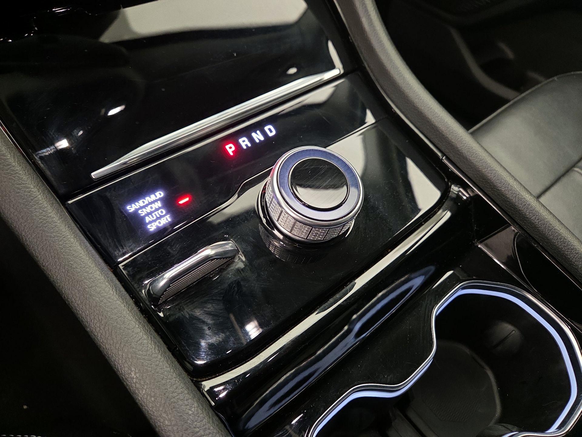 Thumbnail: 2023 Jeep Grand Cherokee - 17