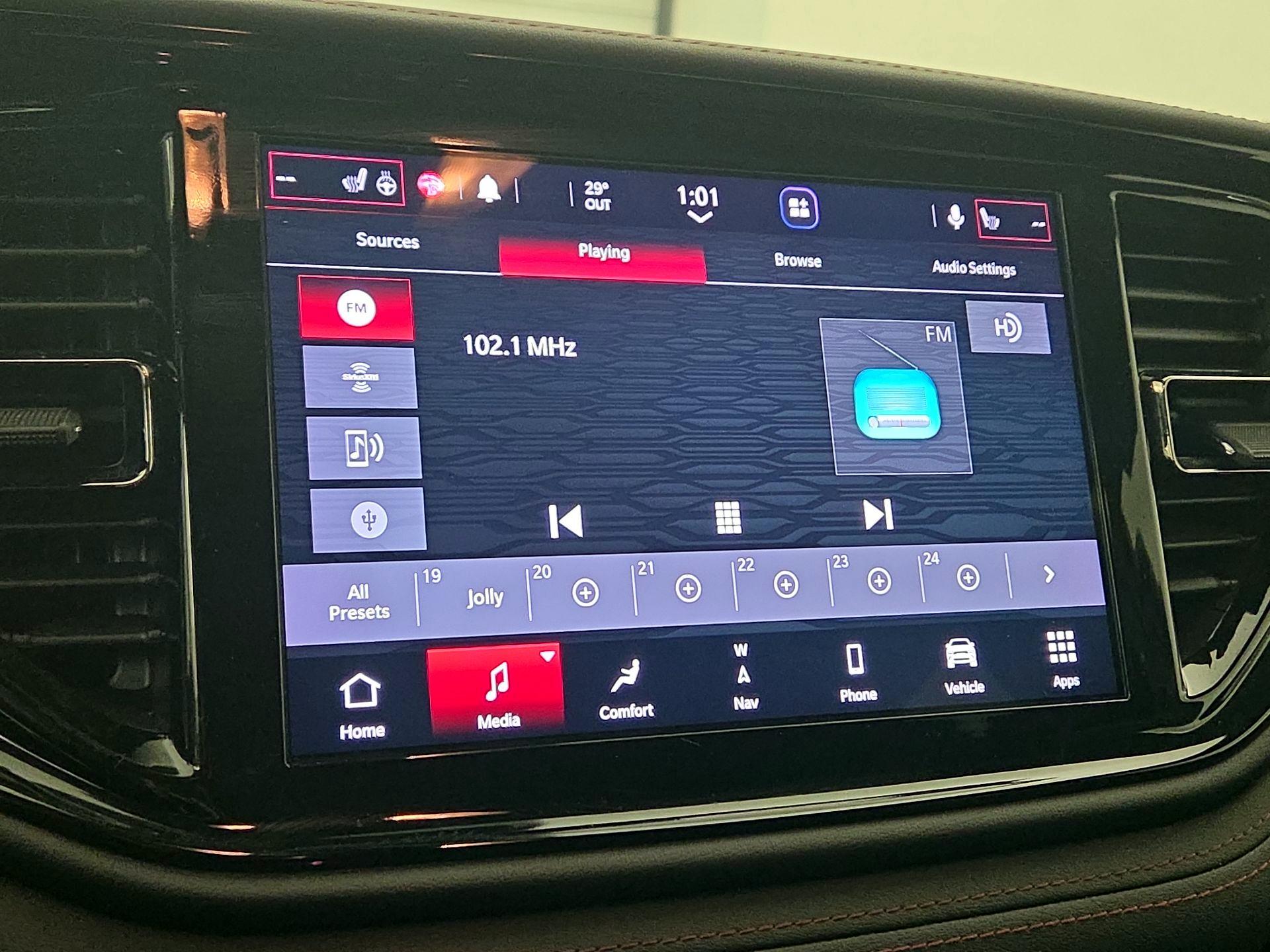 Thumbnail: 2022 Dodge Durango - 16