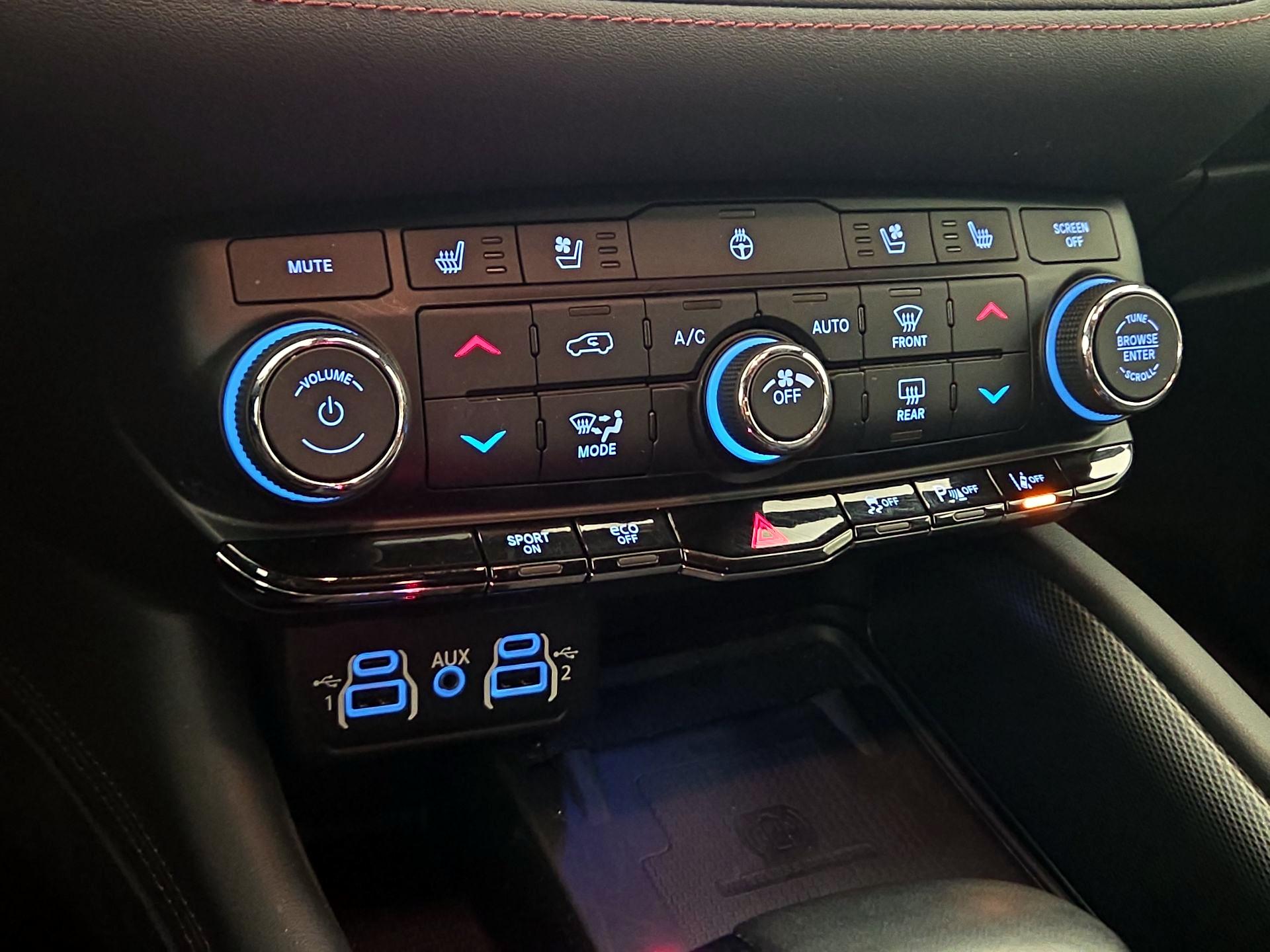 Thumbnail: 2022 Dodge Durango - 17