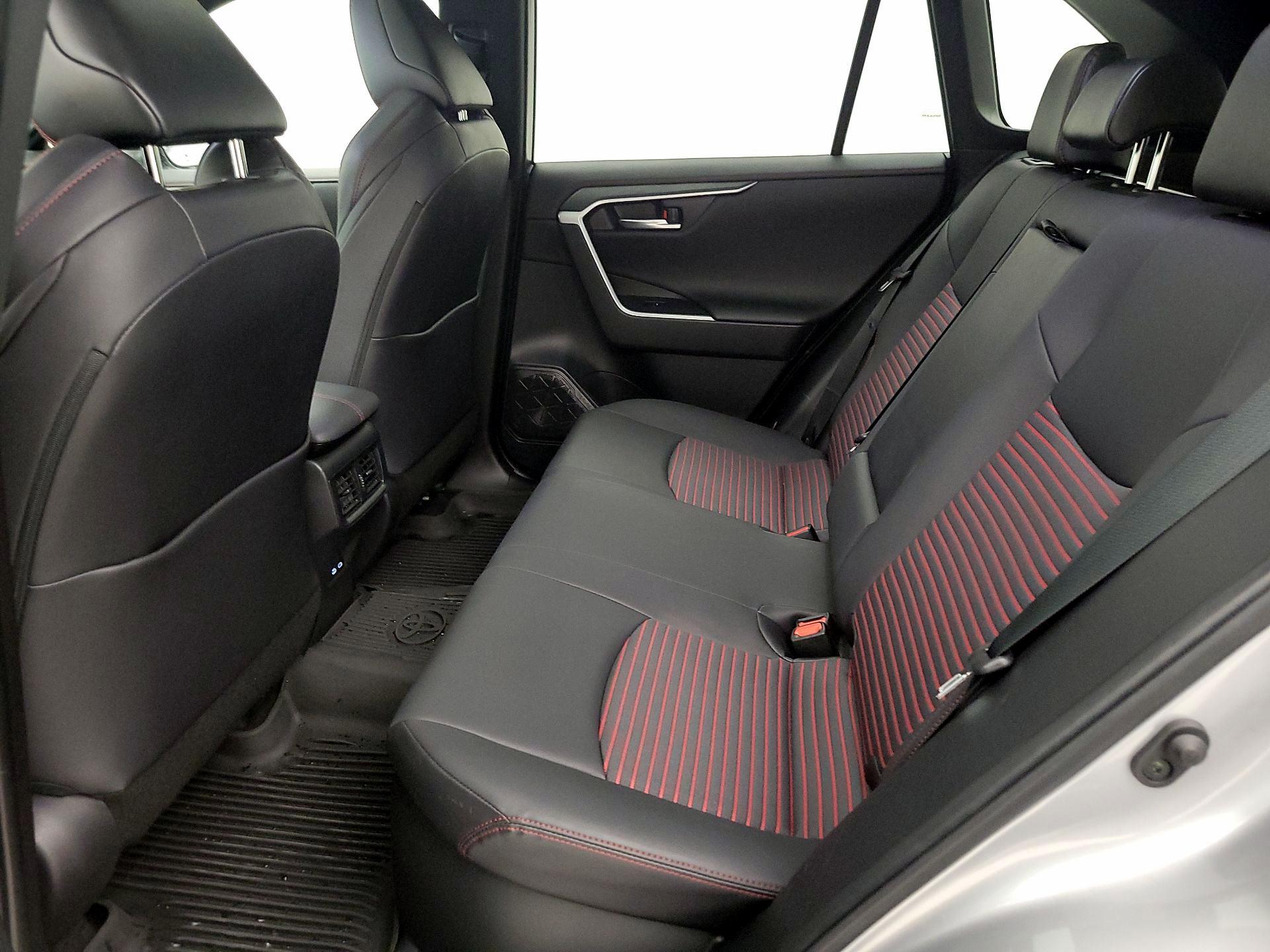 Thumbnail: 2023 Toyota RAV4 - 20