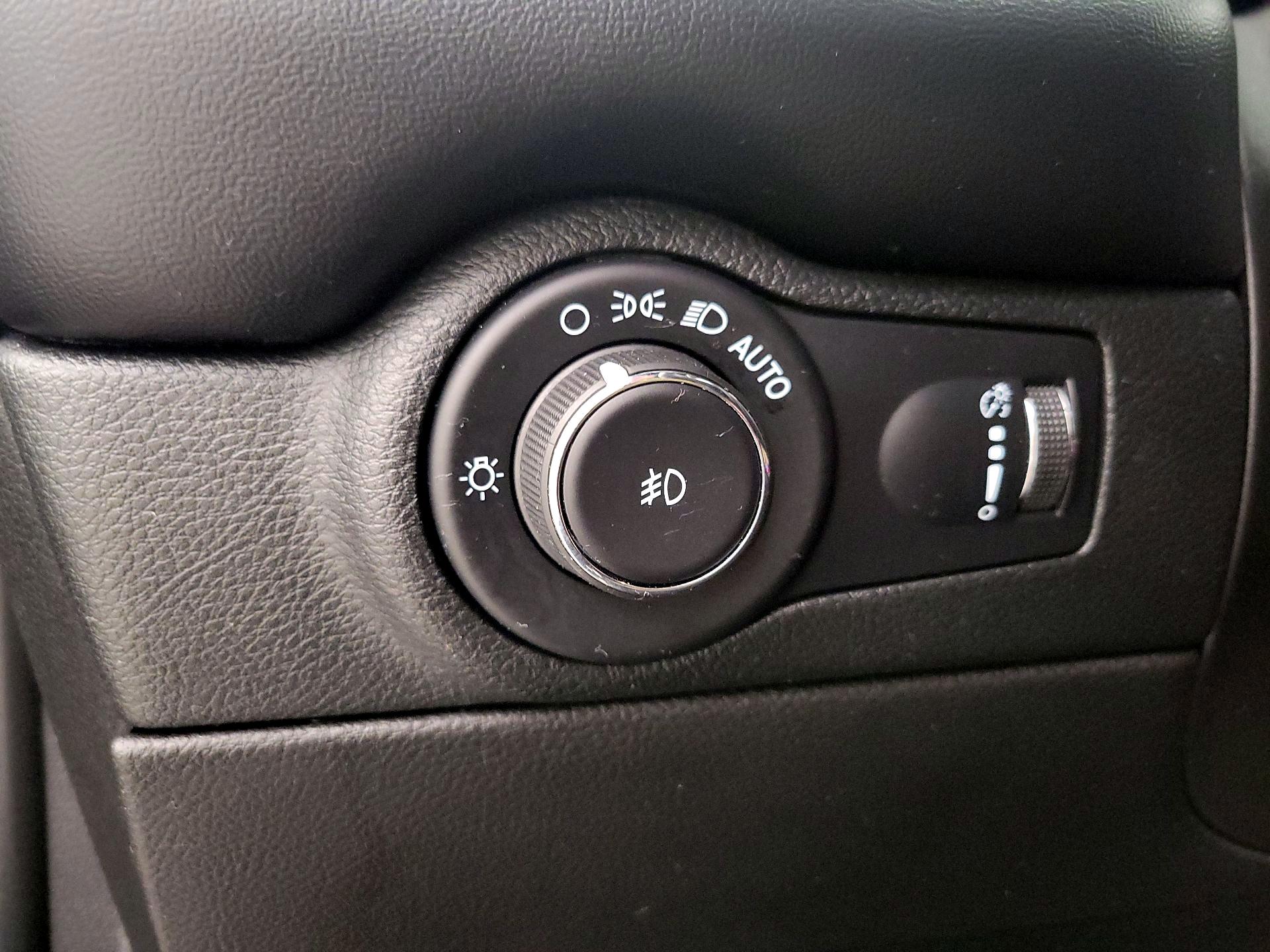 Thumbnail: 2022 Dodge Durango - 13