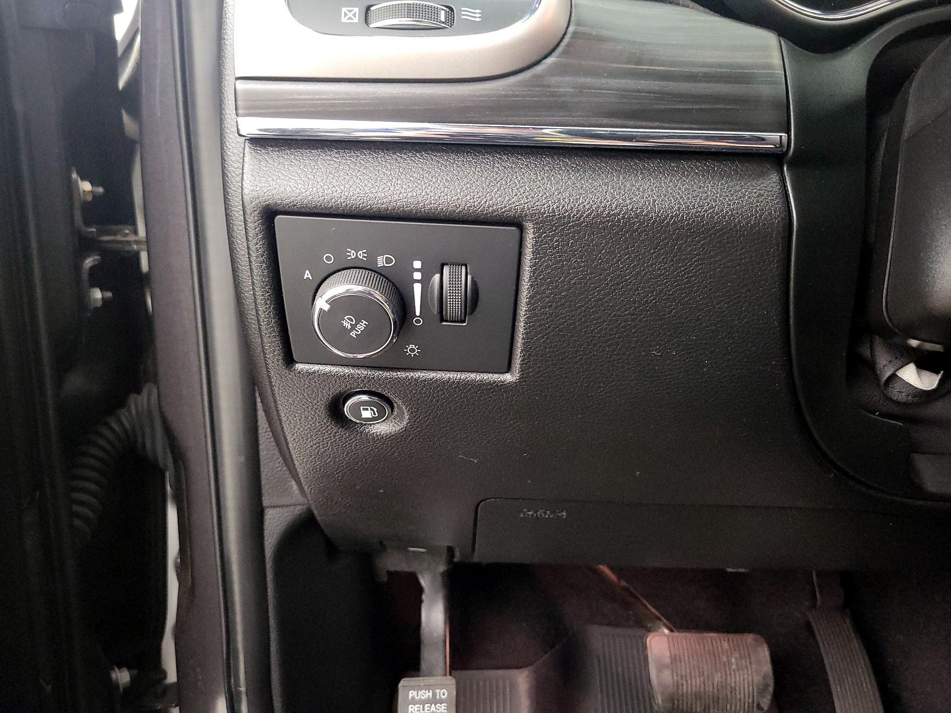 Thumbnail: 2021 Jeep Grand Cherokee - 13