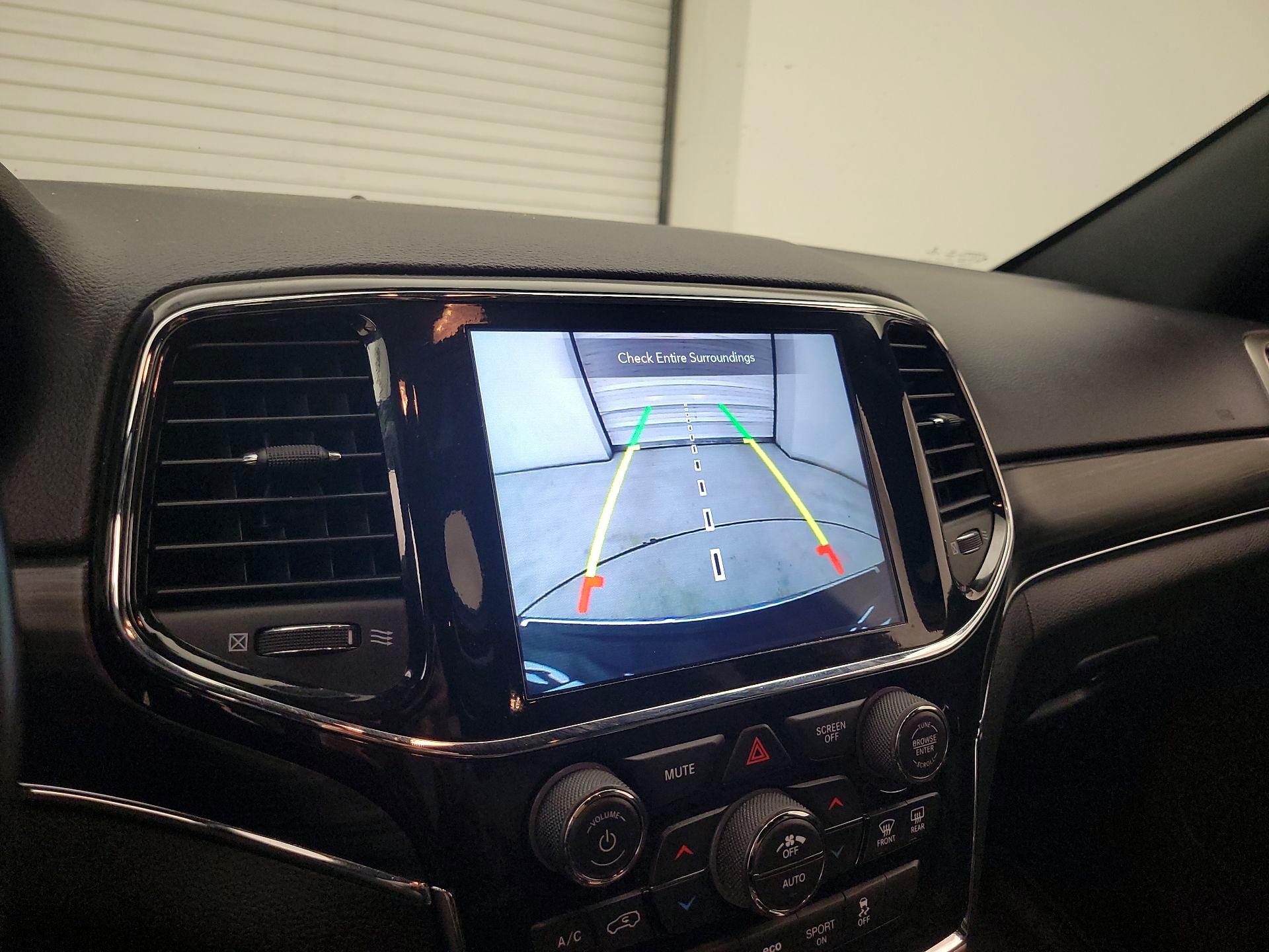 Thumbnail: 2021 Jeep Grand Cherokee - 14