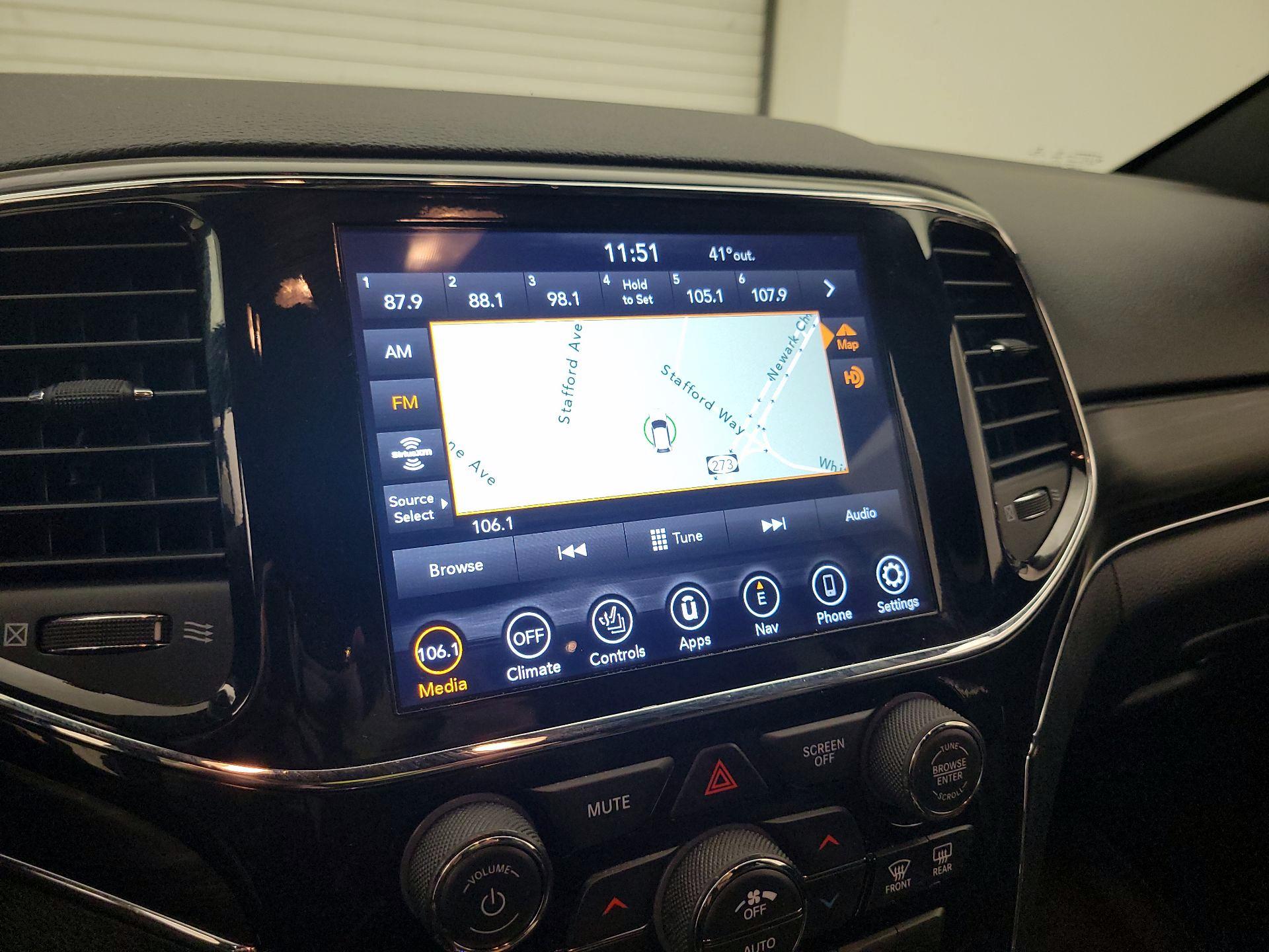 Thumbnail: 2021 Jeep Grand Cherokee - 15