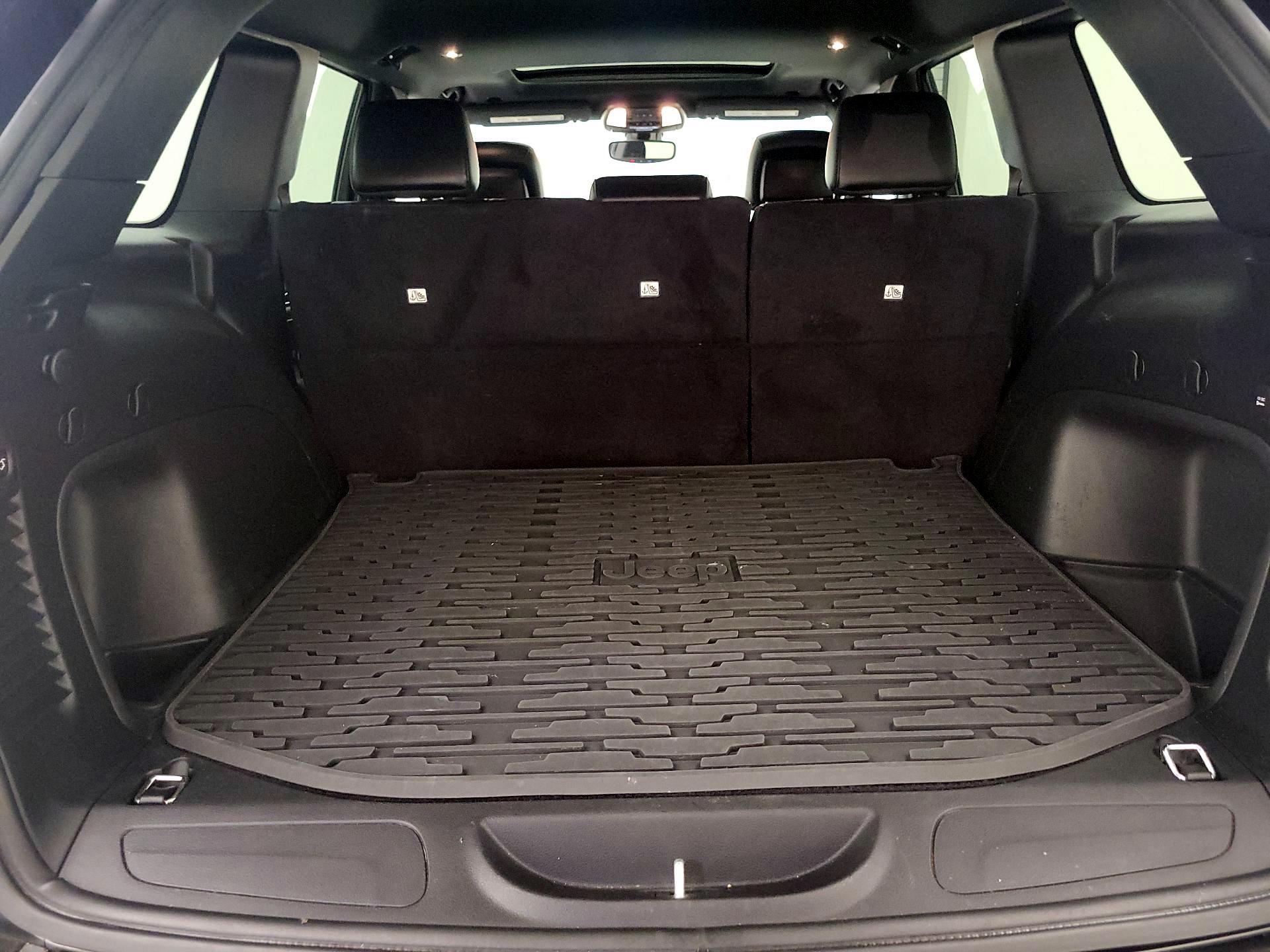 Thumbnail: 2021 Jeep Grand Cherokee - 20