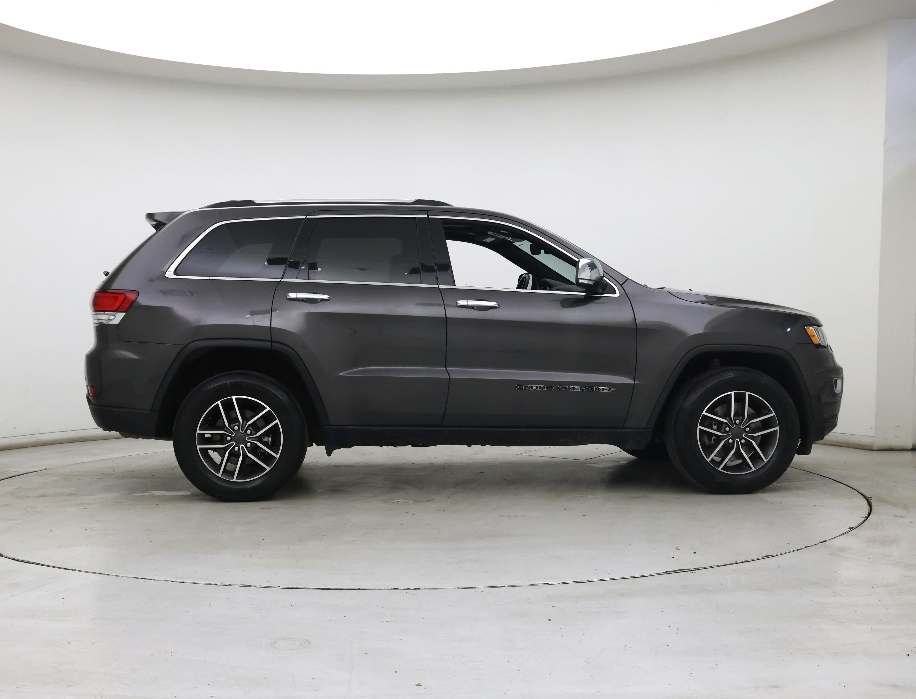 Thumbnail: 2021 Jeep Grand Cherokee - 7