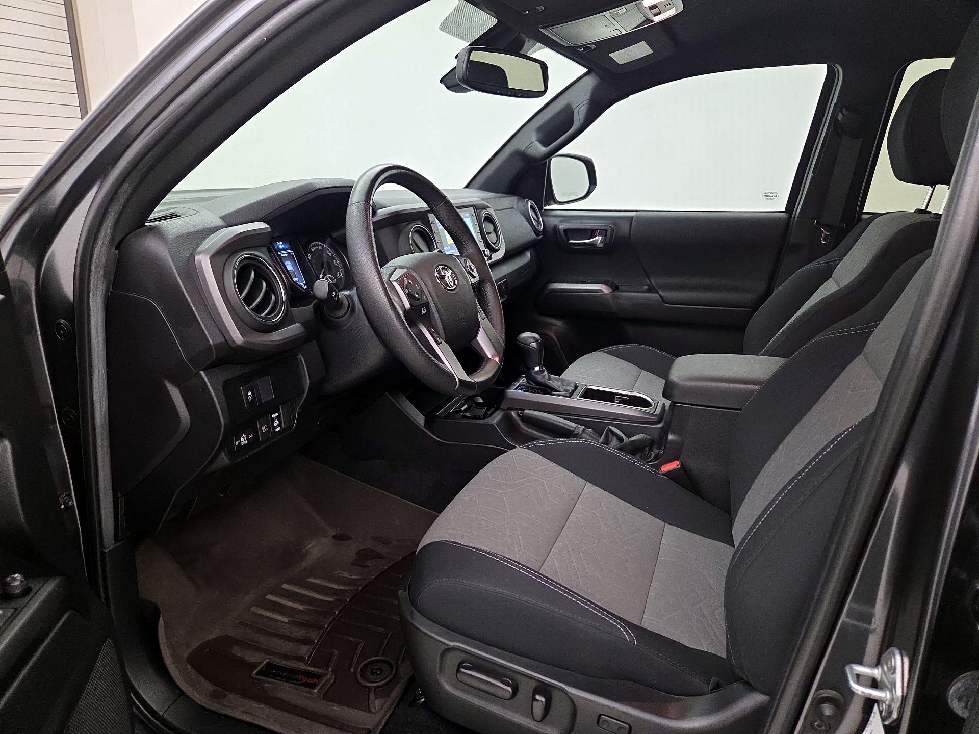 Thumbnail: 2022 Toyota Tacoma - 11