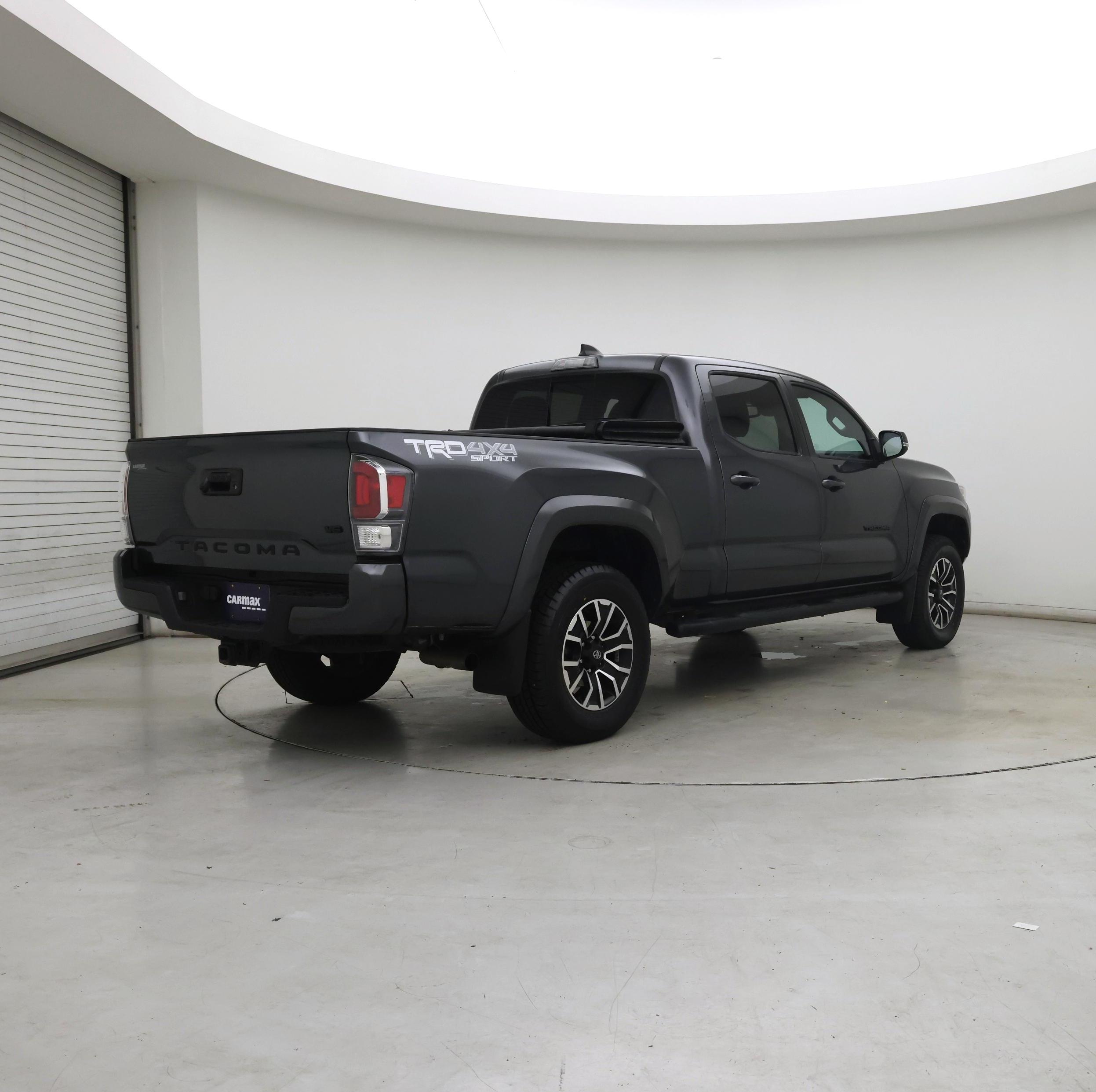 Thumbnail: 2022 Toyota Tacoma - 8