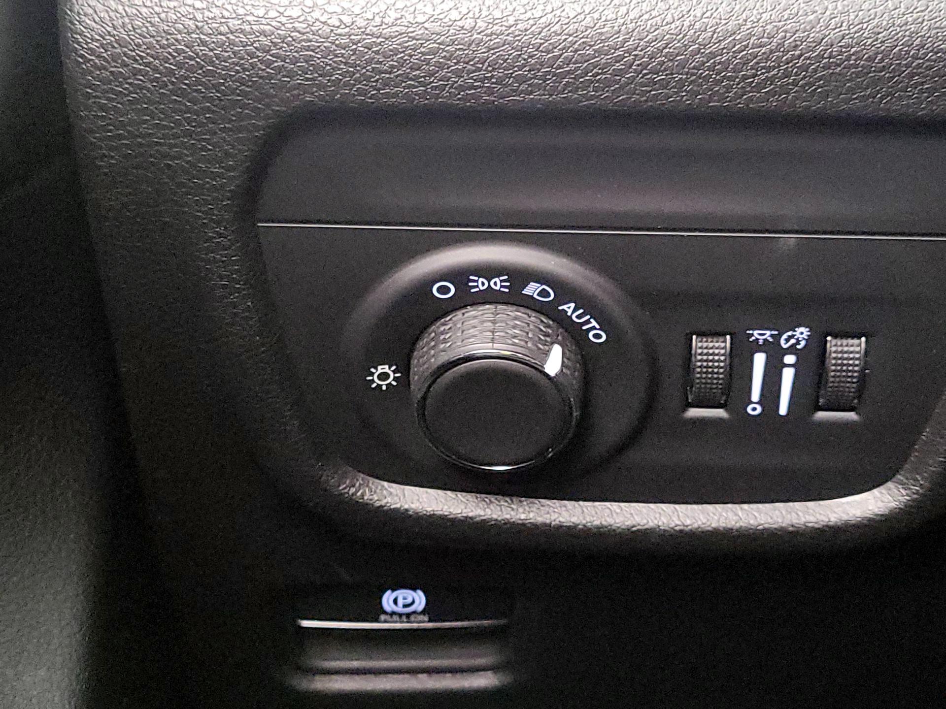 Thumbnail: 2023 Jeep Grand Cherokee - 13