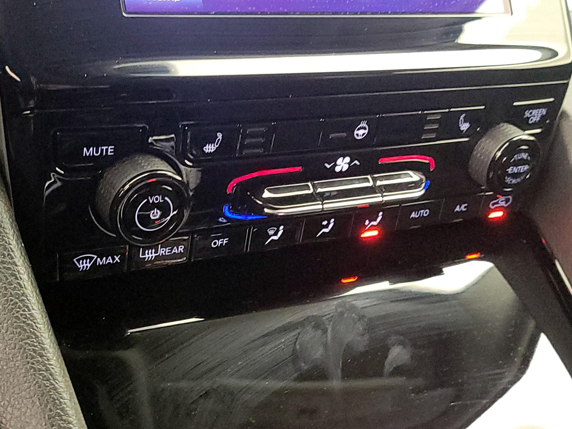 Thumbnail: 2023 Jeep Grand Cherokee - 16