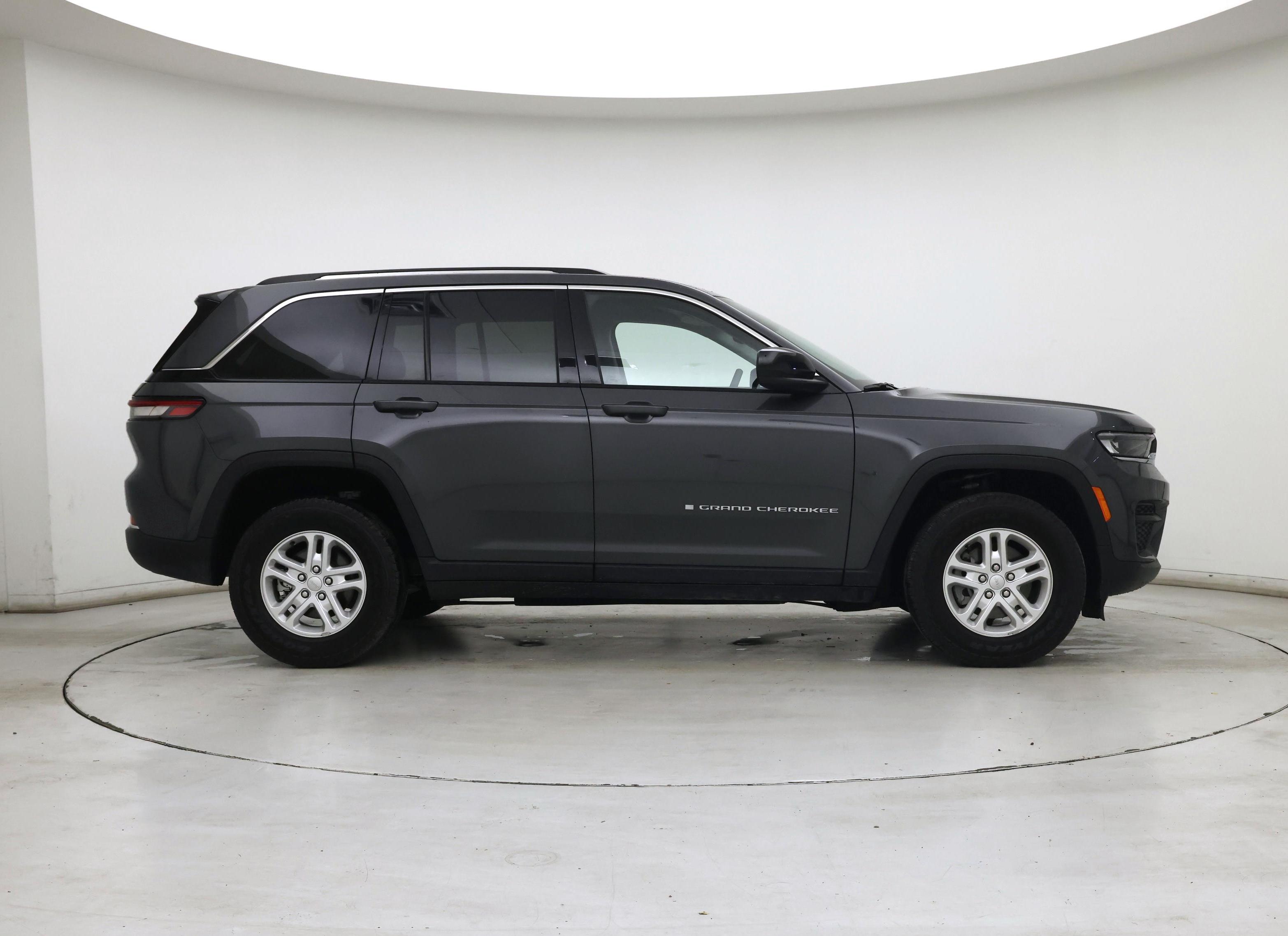 Thumbnail: 2023 Jeep Grand Cherokee - 7