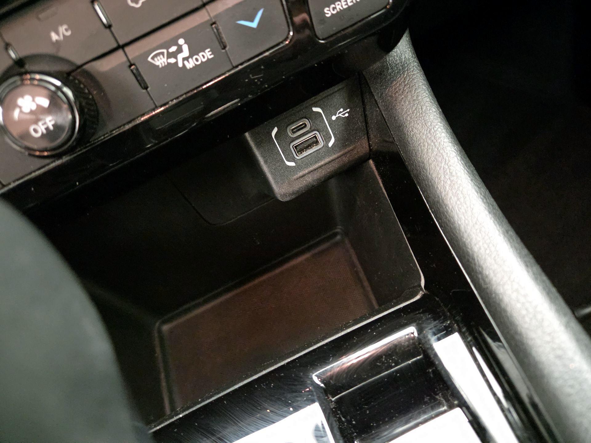 Thumbnail: 2022 Jeep Compass - 18