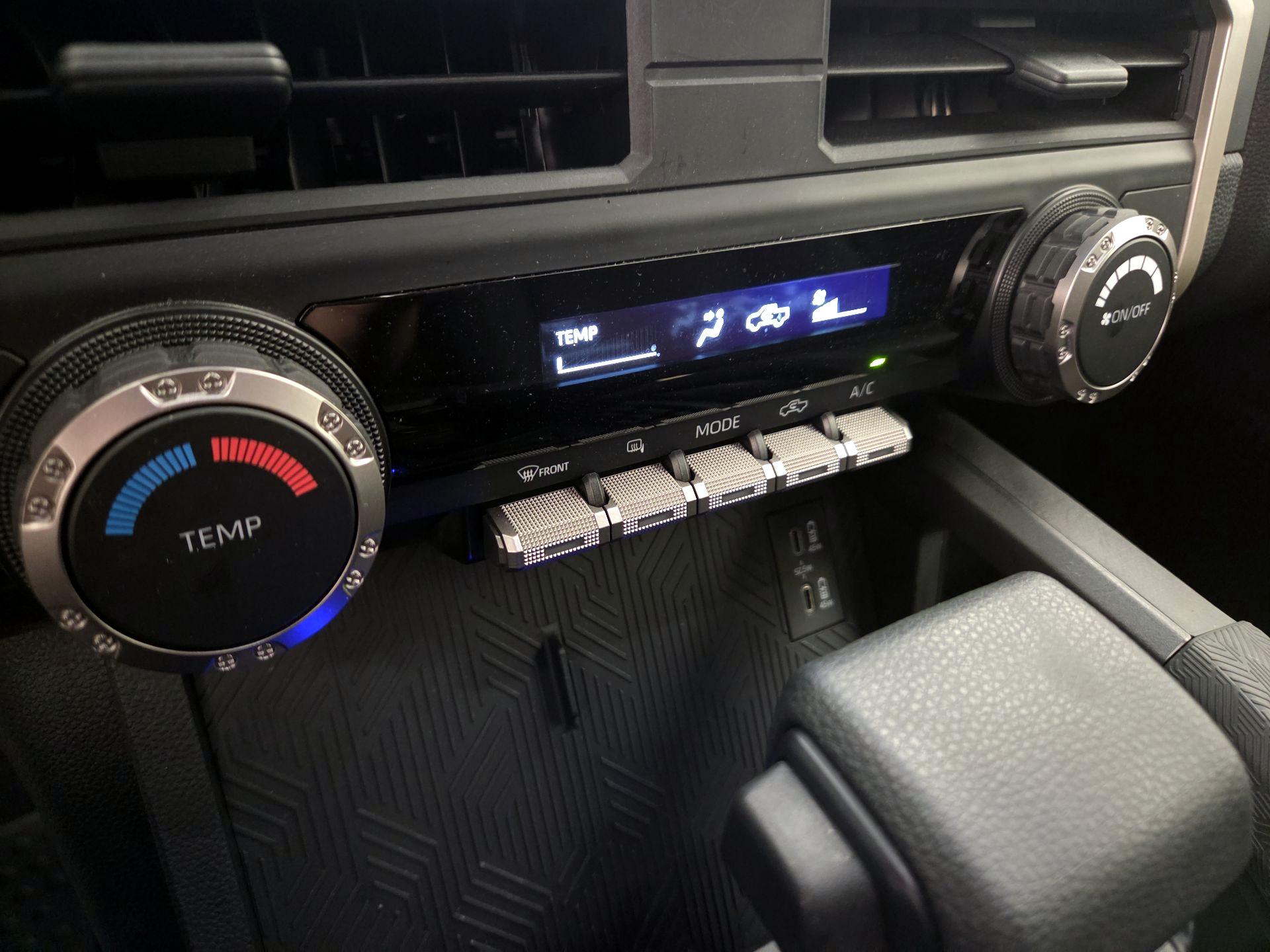 Thumbnail: 2024 Toyota Tacoma - 16