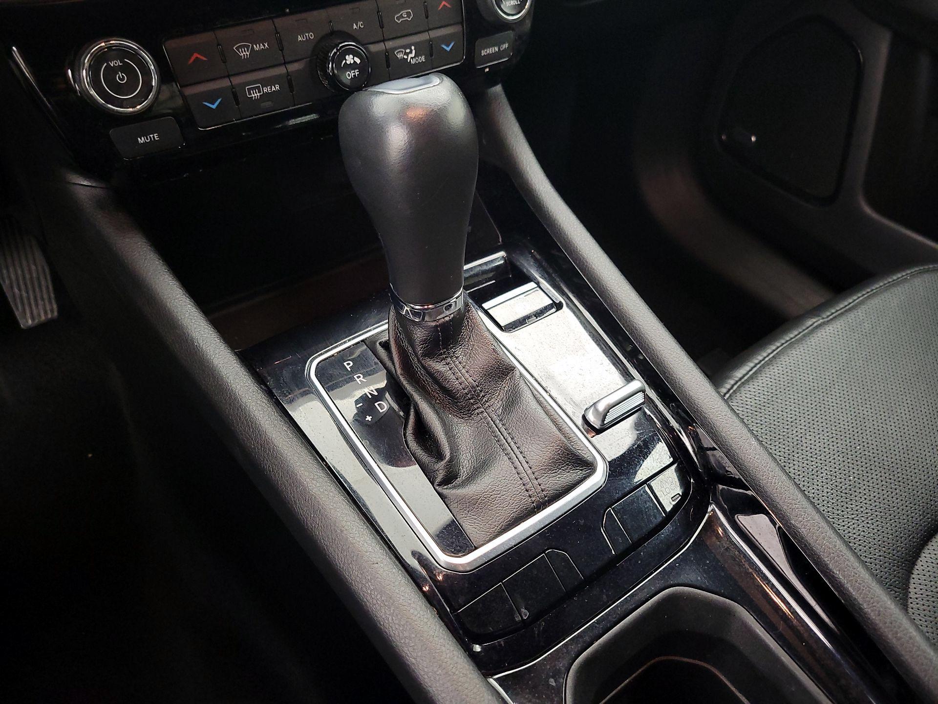 Thumbnail: 2023 Jeep Compass - 17