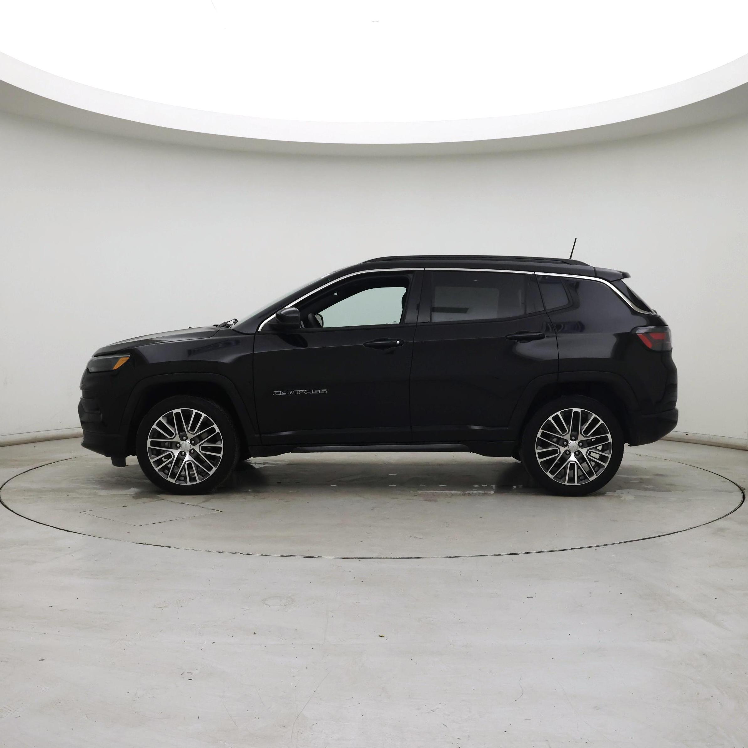 Thumbnail: 2023 Jeep Compass - 3