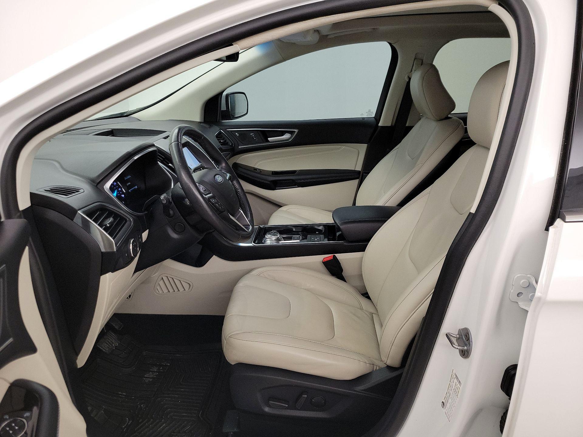 Thumbnail: 2020 Ford Edge - 11