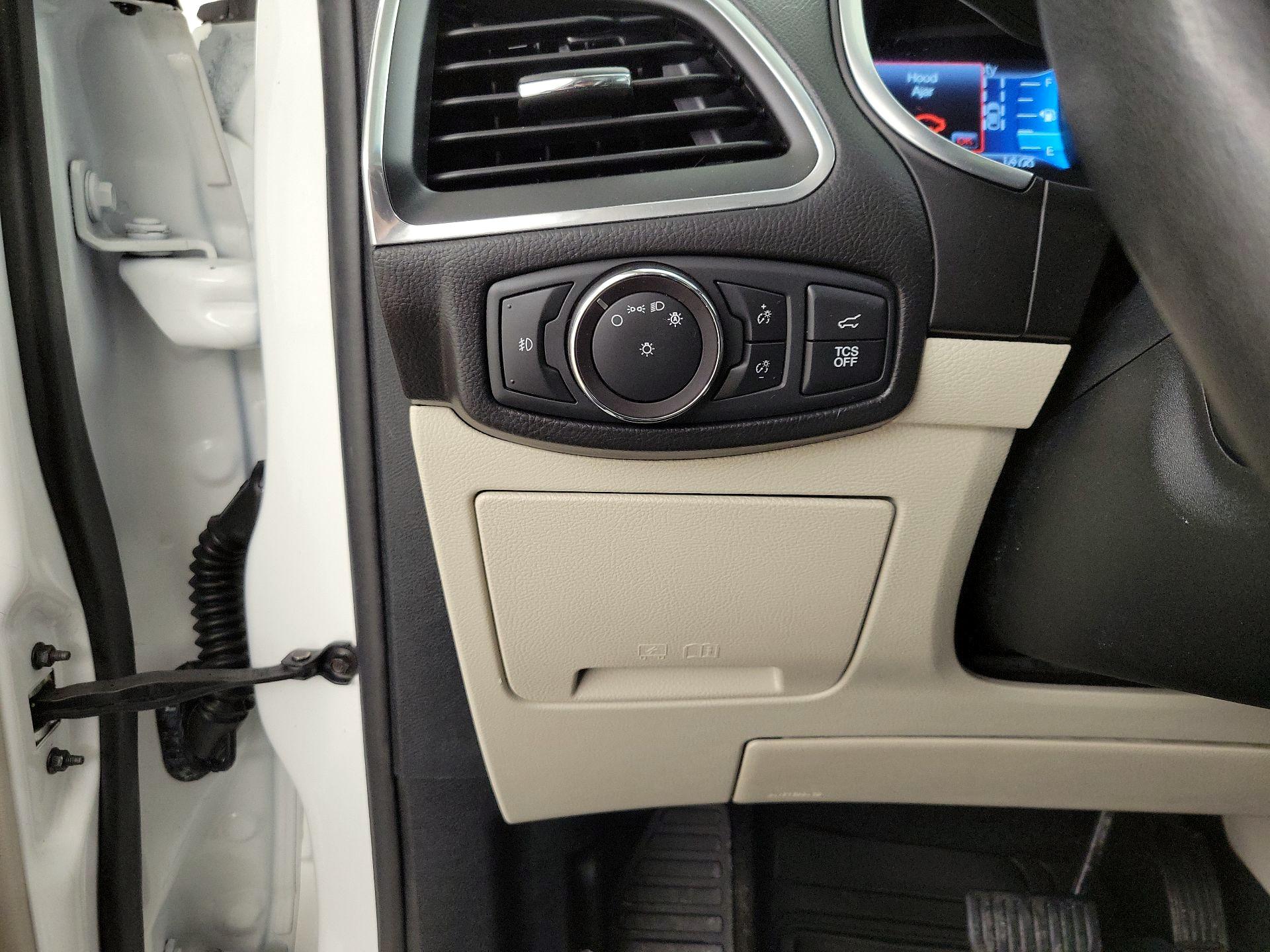 Thumbnail: 2020 Ford Edge - 13