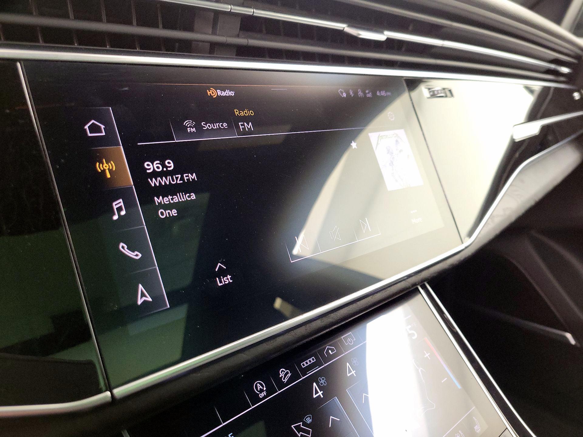 Thumbnail: 2021 Audi Q8 - 16