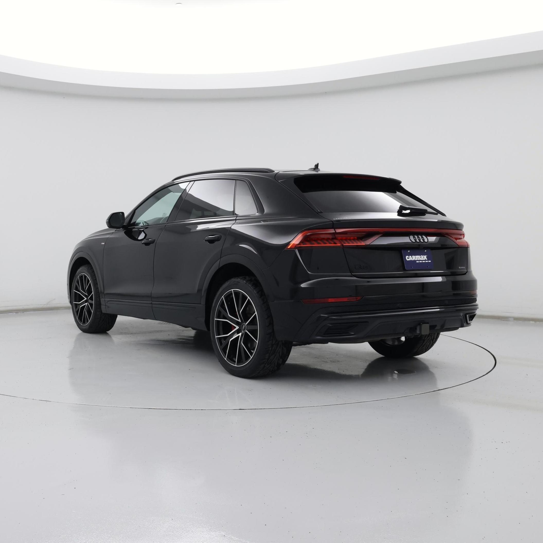 Thumbnail: 2021 Audi Q8 - 2