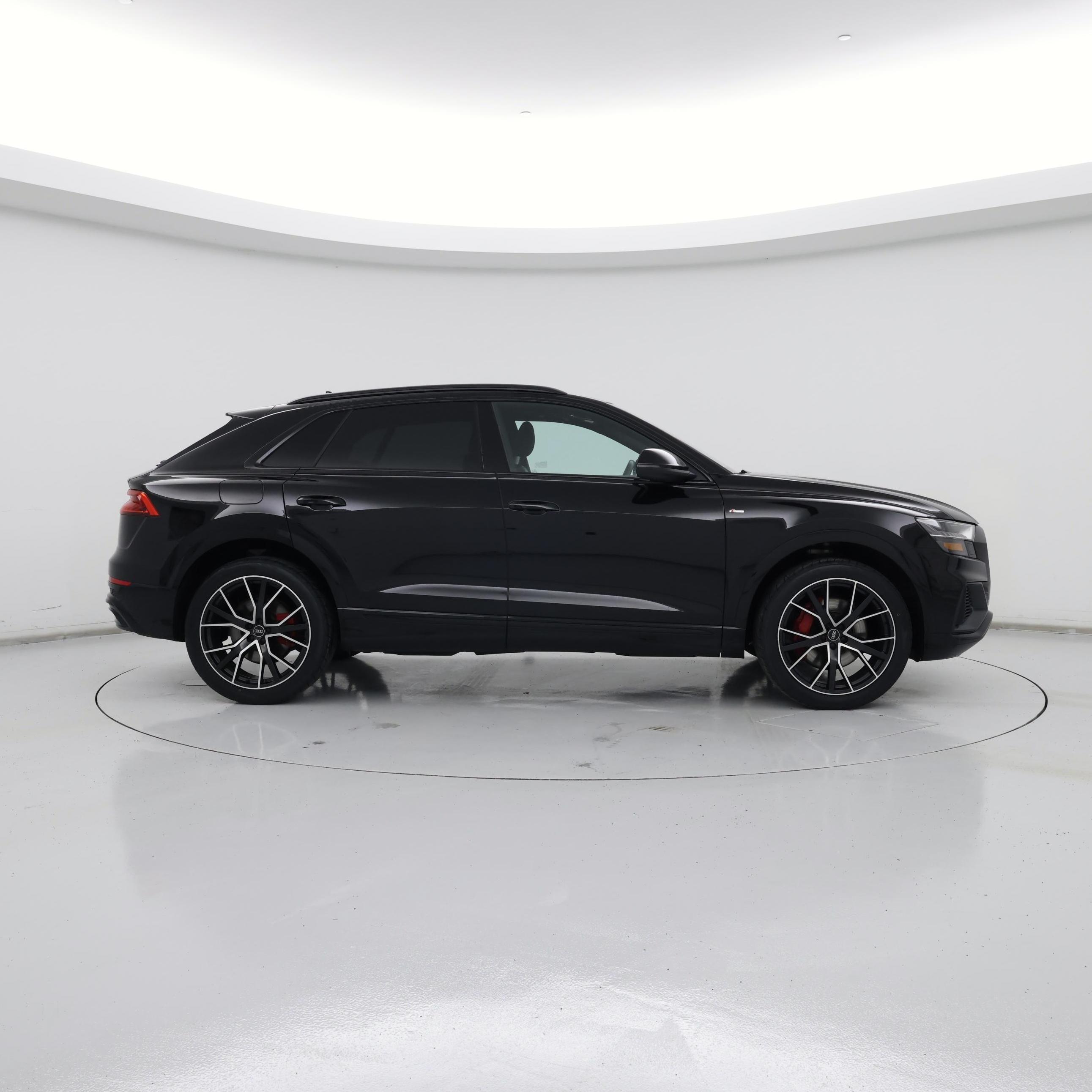 Thumbnail: 2021 Audi Q8 - 7