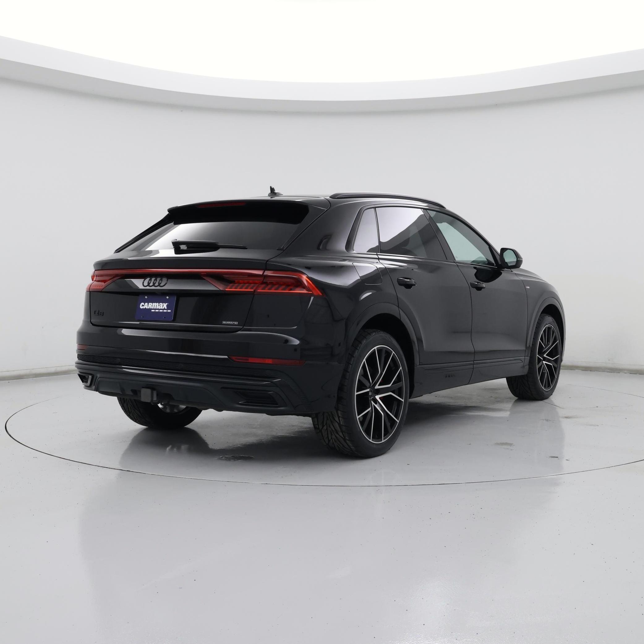 Thumbnail: 2021 Audi Q8 - 8