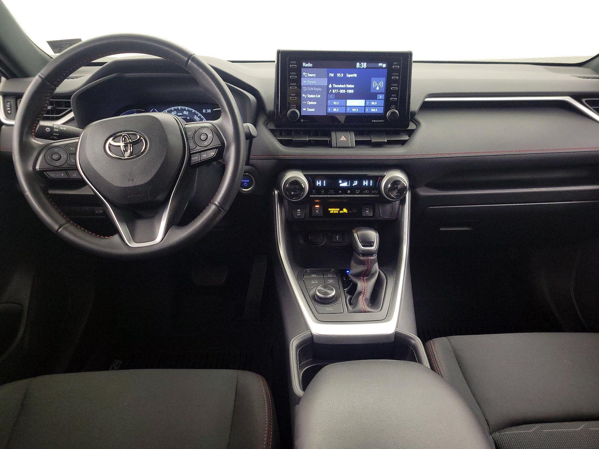 Thumbnail: 2021 Toyota RAV4 - 9