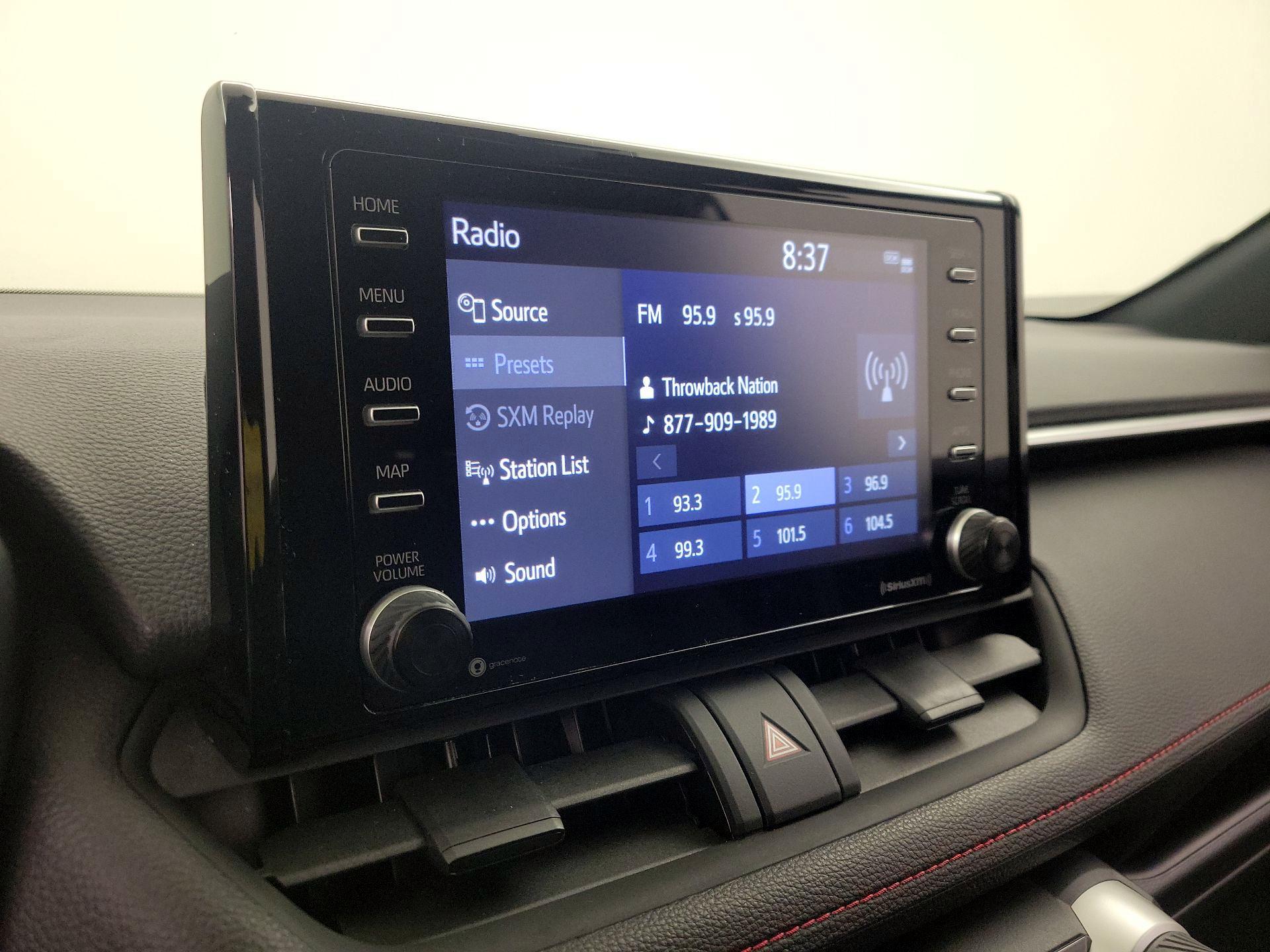 Thumbnail: 2021 Toyota RAV4 - 15