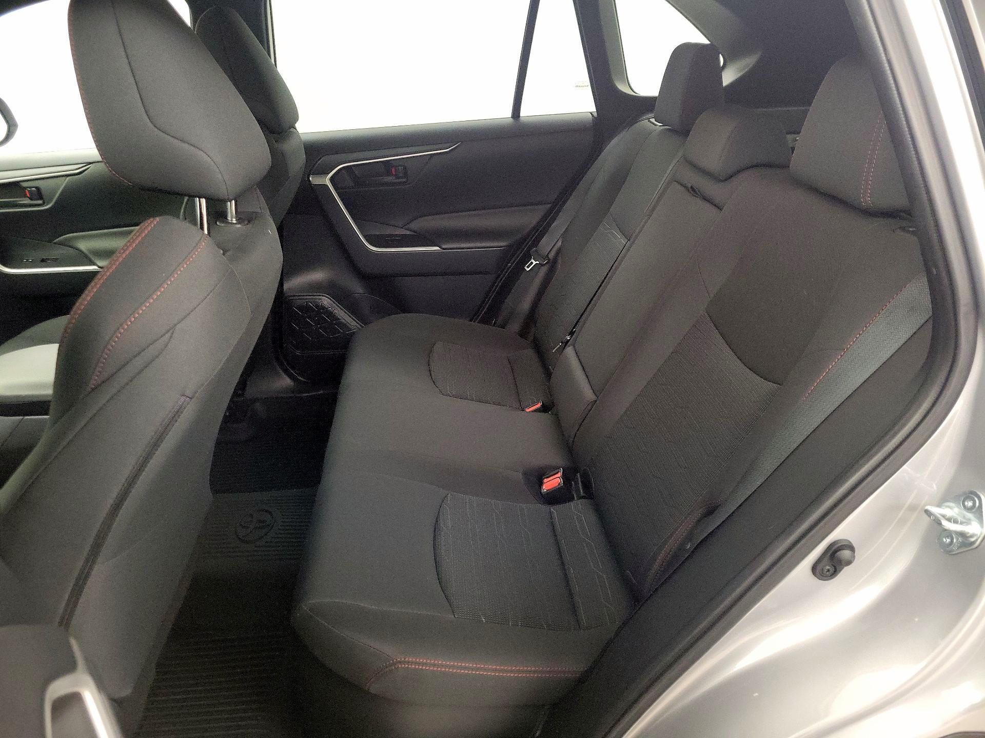 Thumbnail: 2021 Toyota RAV4 - 19