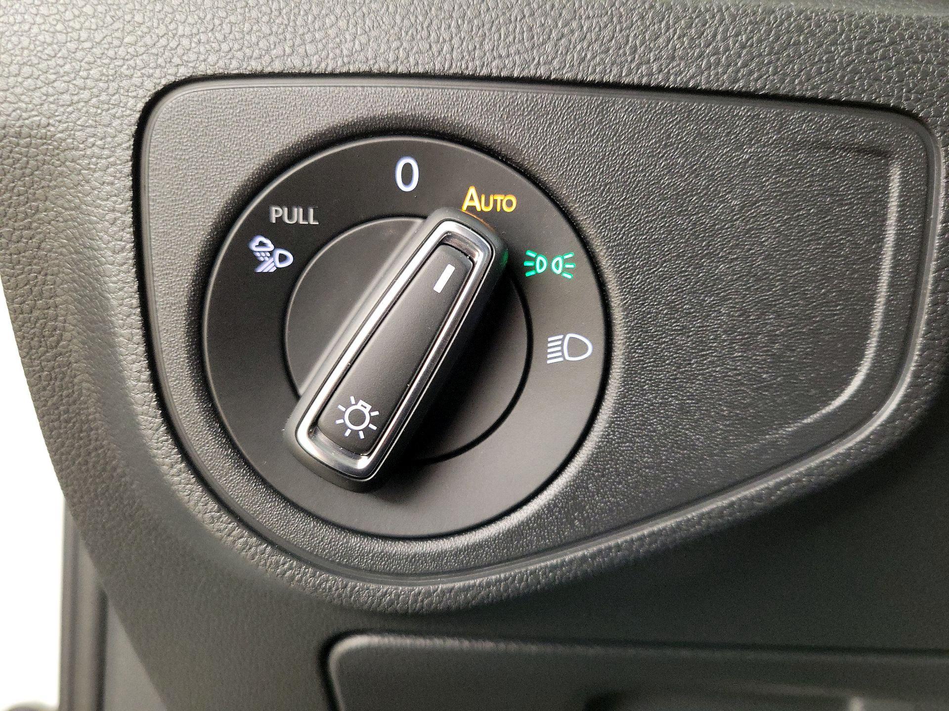 Thumbnail: 2023 Volkswagen Atlas - 13