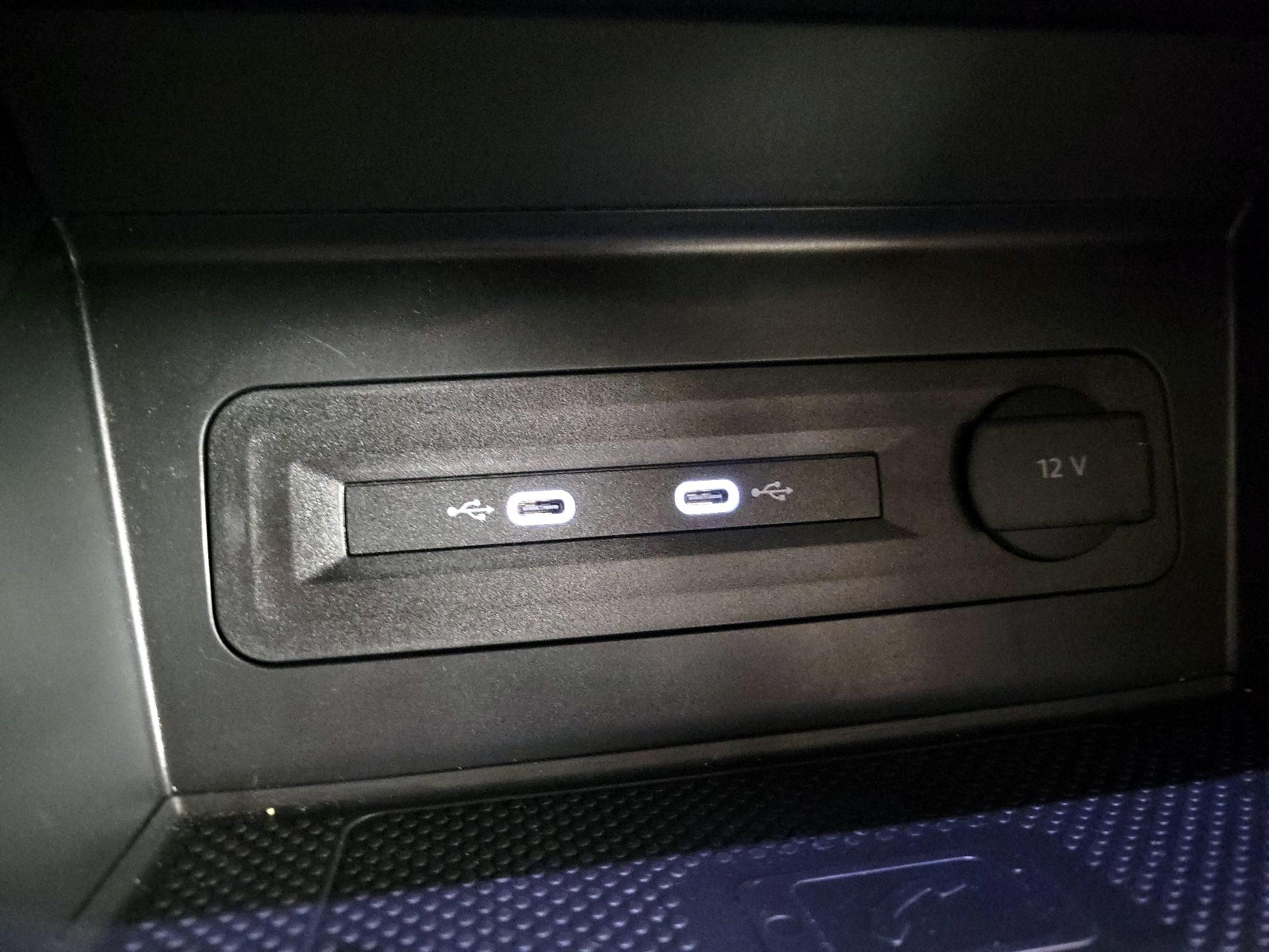 Thumbnail: 2023 Volkswagen Atlas - 18