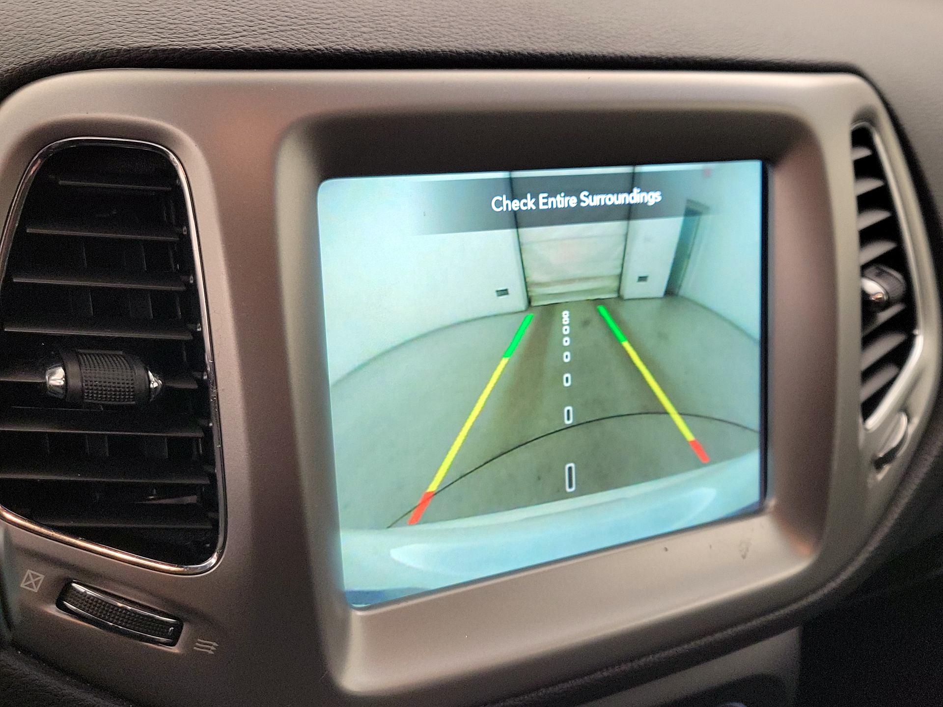 Thumbnail: 2020 Jeep Compass - 15