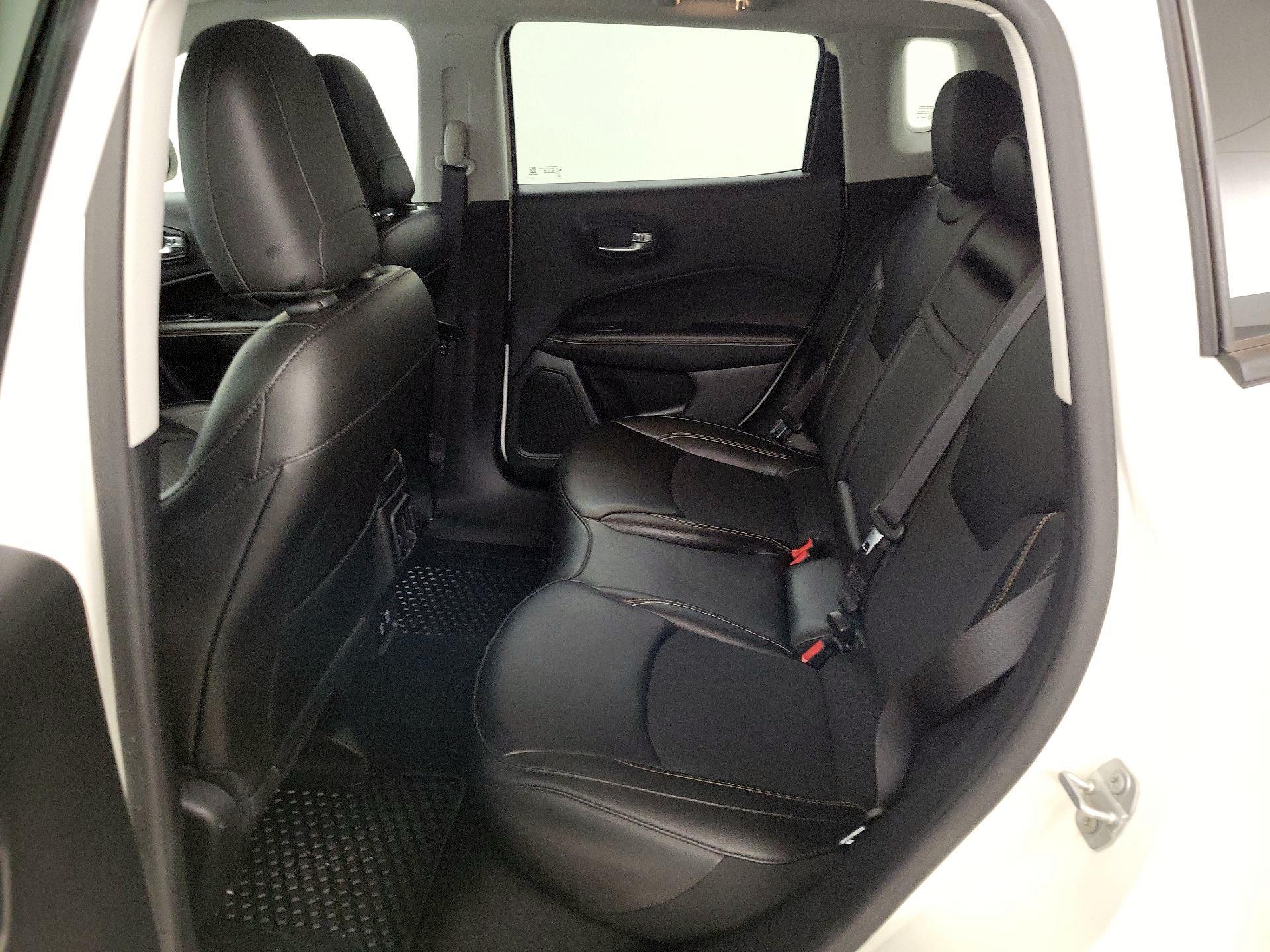 Thumbnail: 2020 Jeep Compass - 20