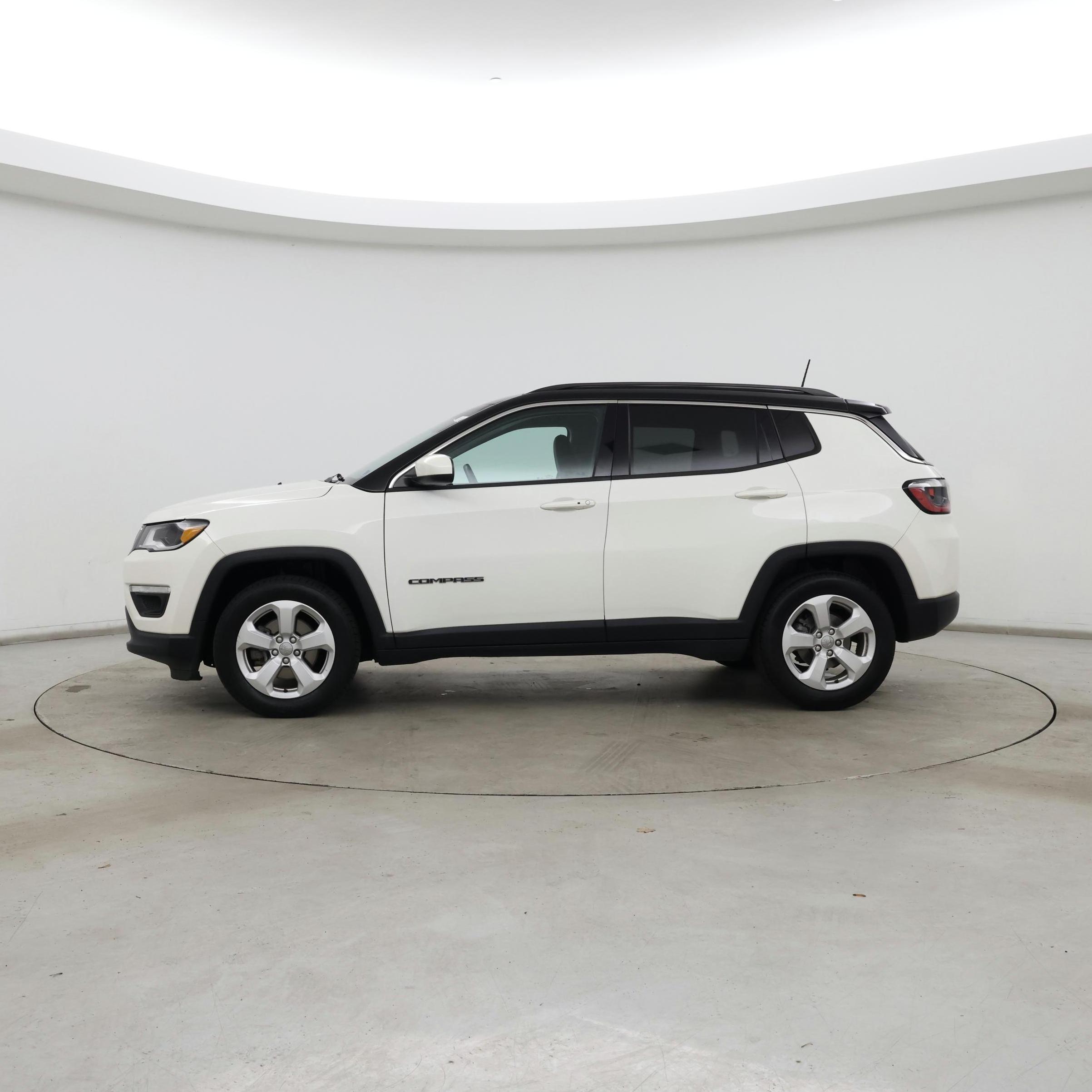 Thumbnail: 2020 Jeep Compass - 3