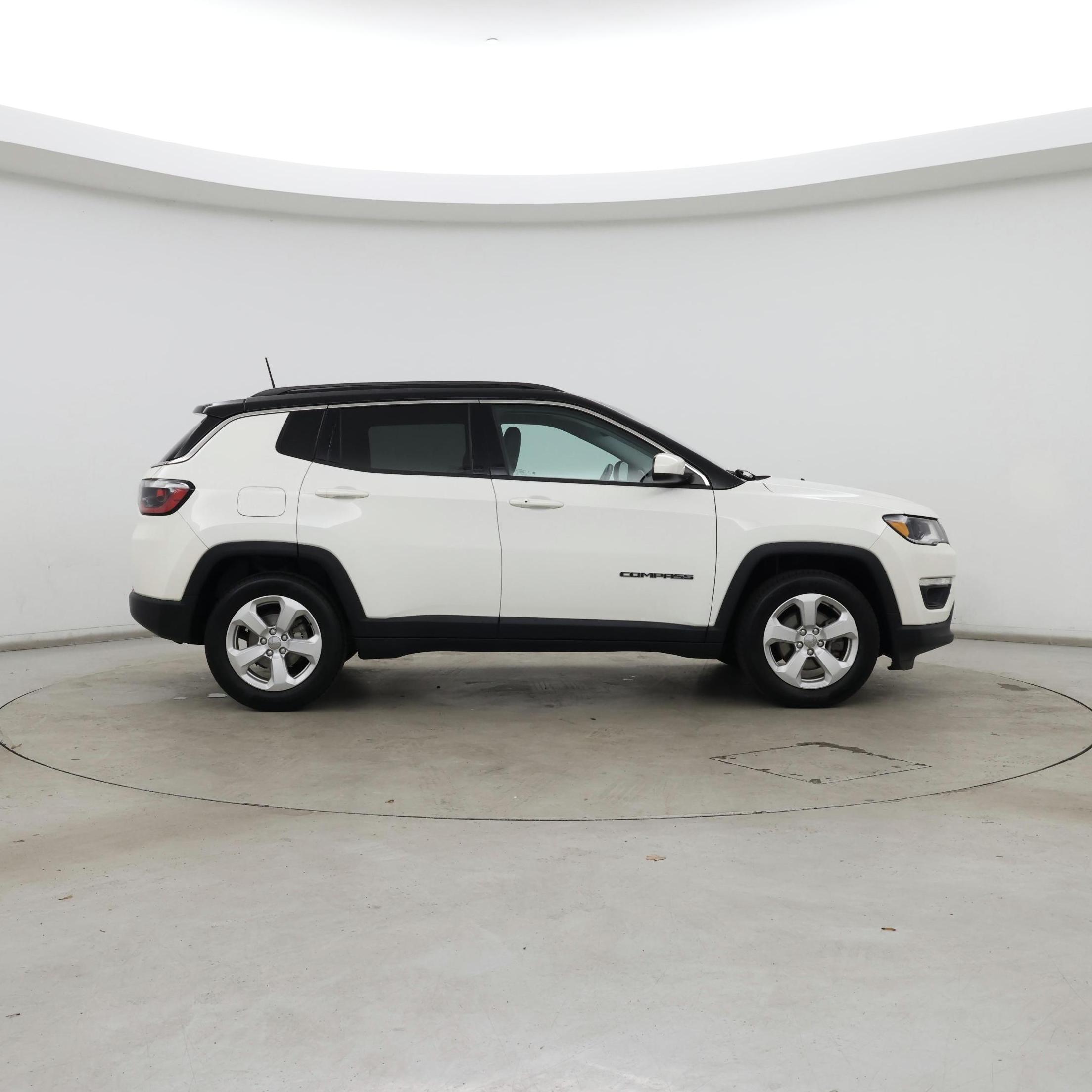 Thumbnail: 2020 Jeep Compass - 7
