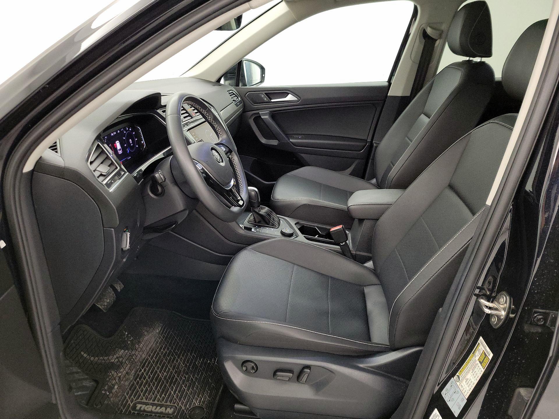 Thumbnail: 2021 Volkswagen Tiguan - 11