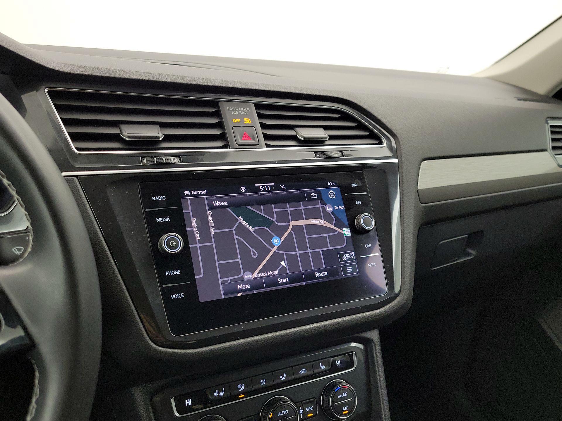 Thumbnail: 2021 Volkswagen Tiguan - 14