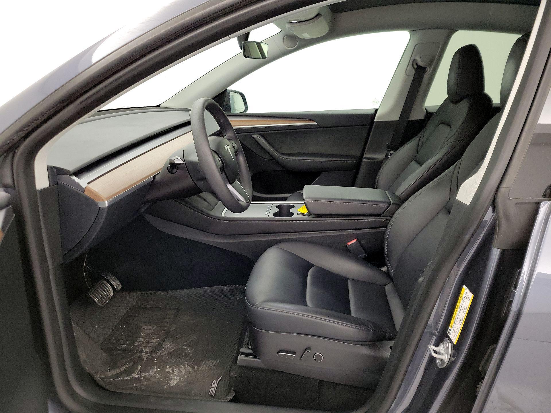 Thumbnail: 2023 Tesla Model Y - 11