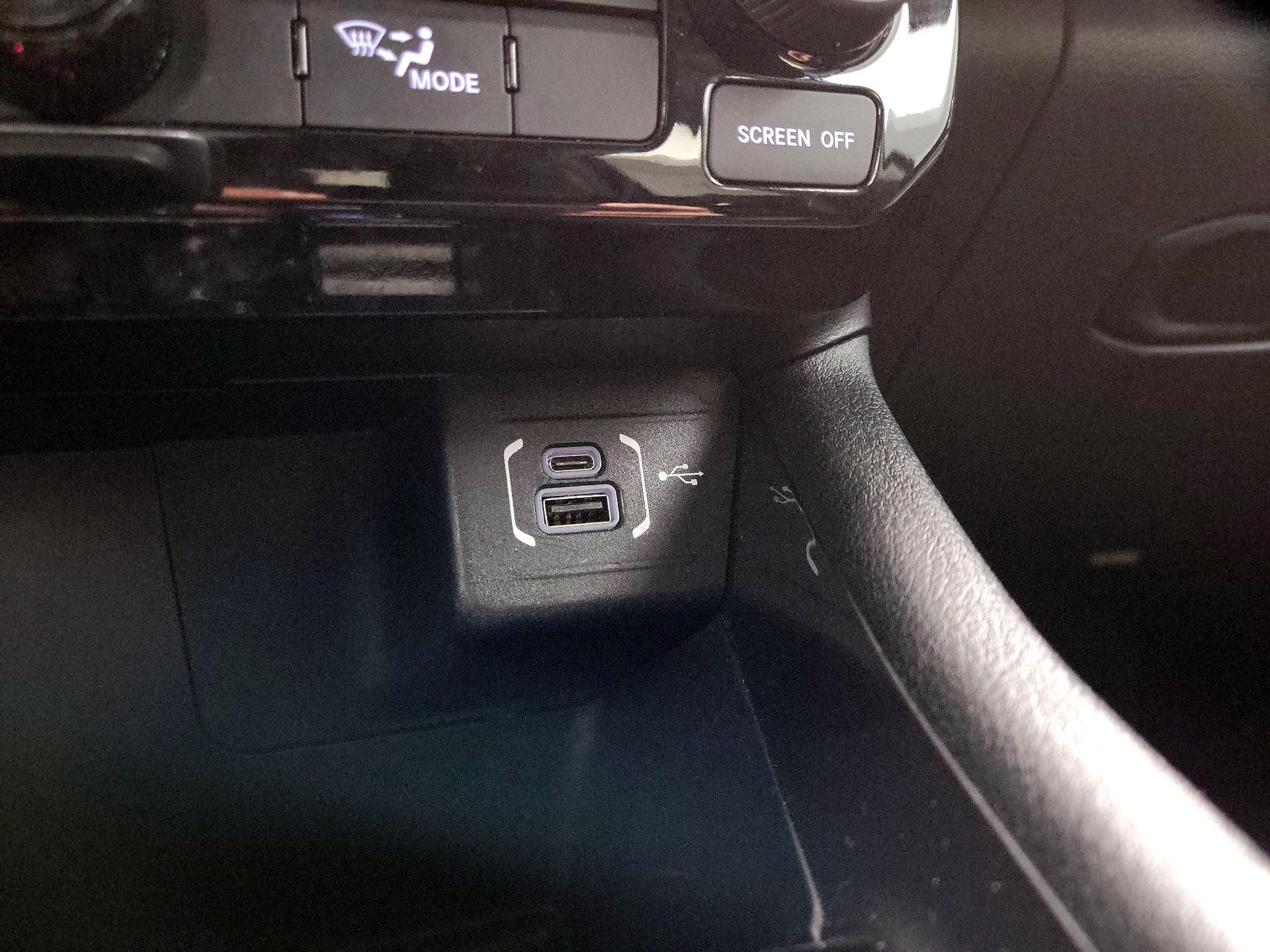 Thumbnail: 2022 Jeep Compass - 18