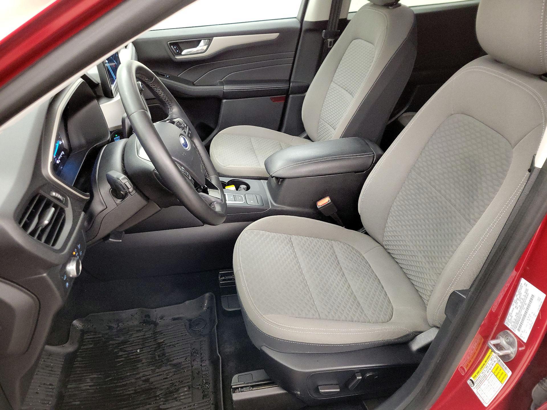 Thumbnail: 2021 Ford Escape - 11