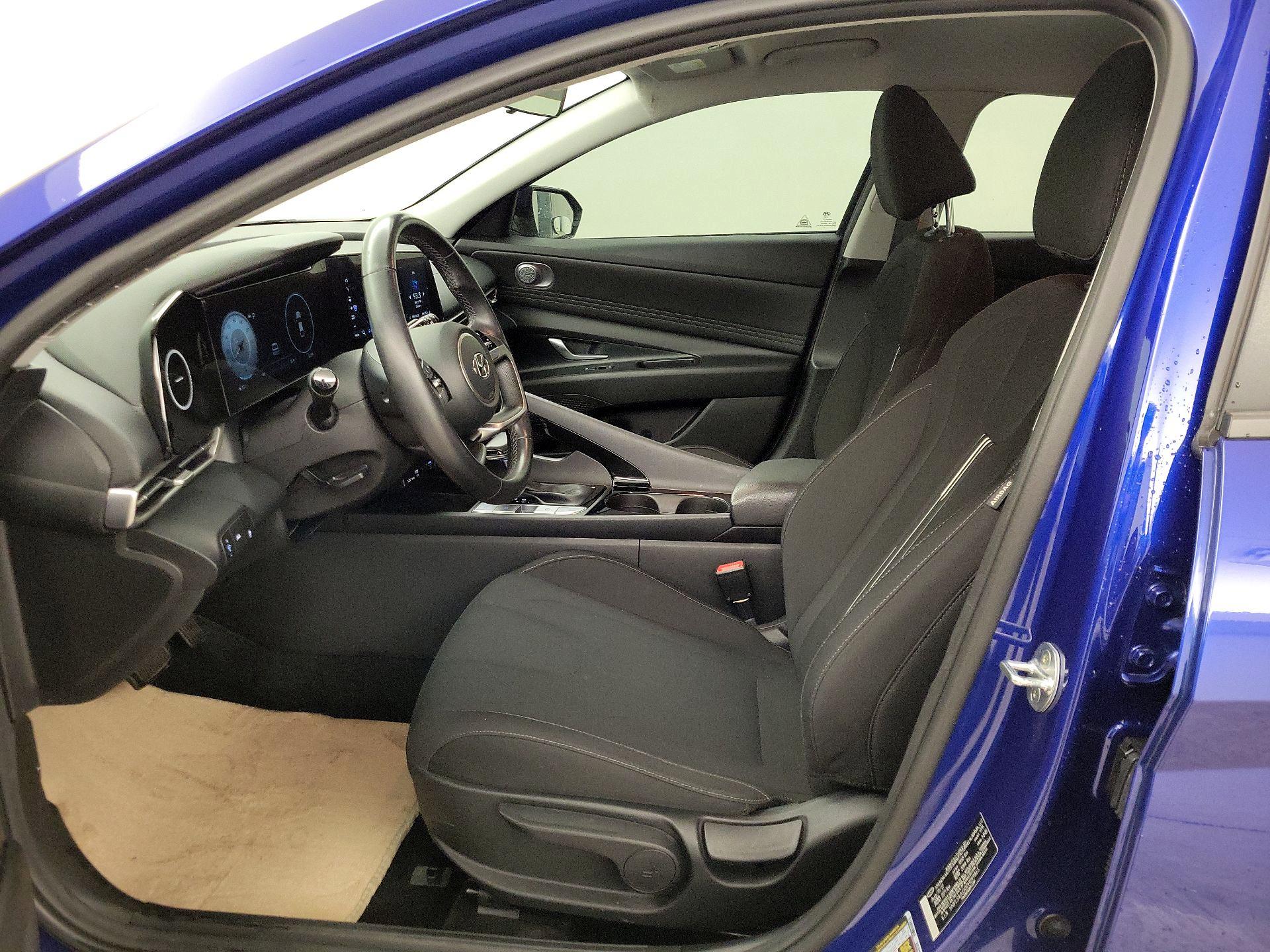 Thumbnail: 2023 Hyundai Elantra - 11