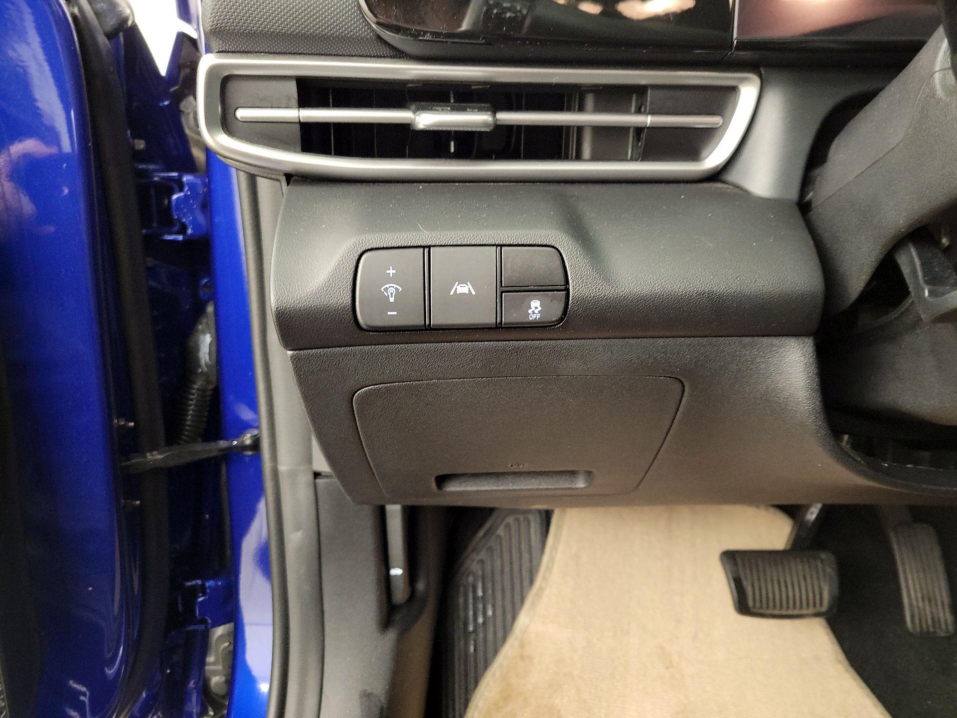 Thumbnail: 2023 Hyundai Elantra - 13