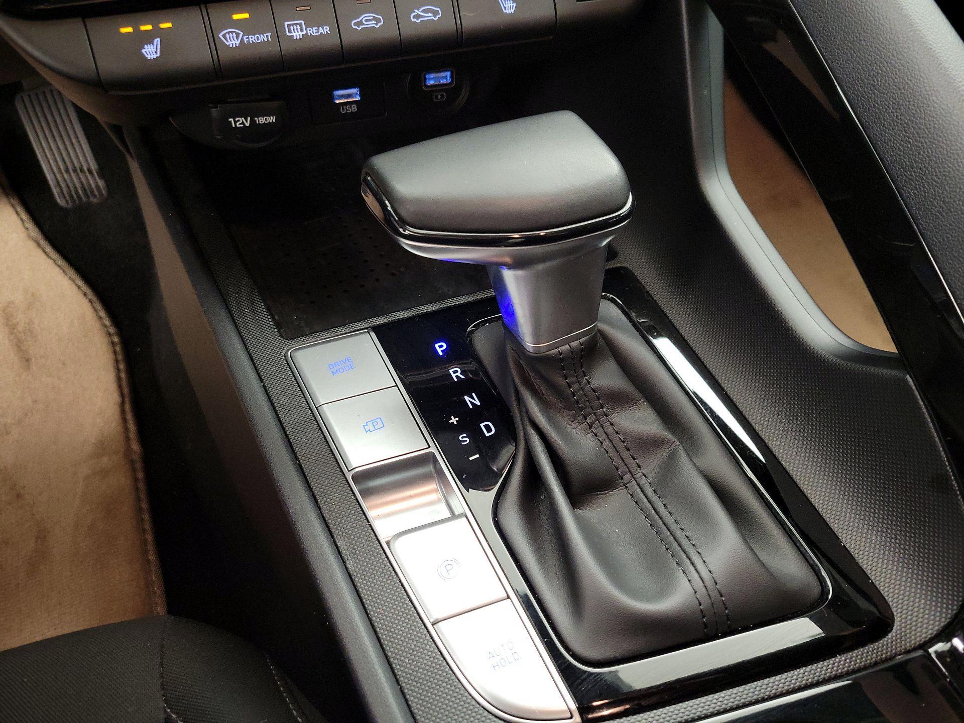 Thumbnail: 2023 Hyundai Elantra - 18